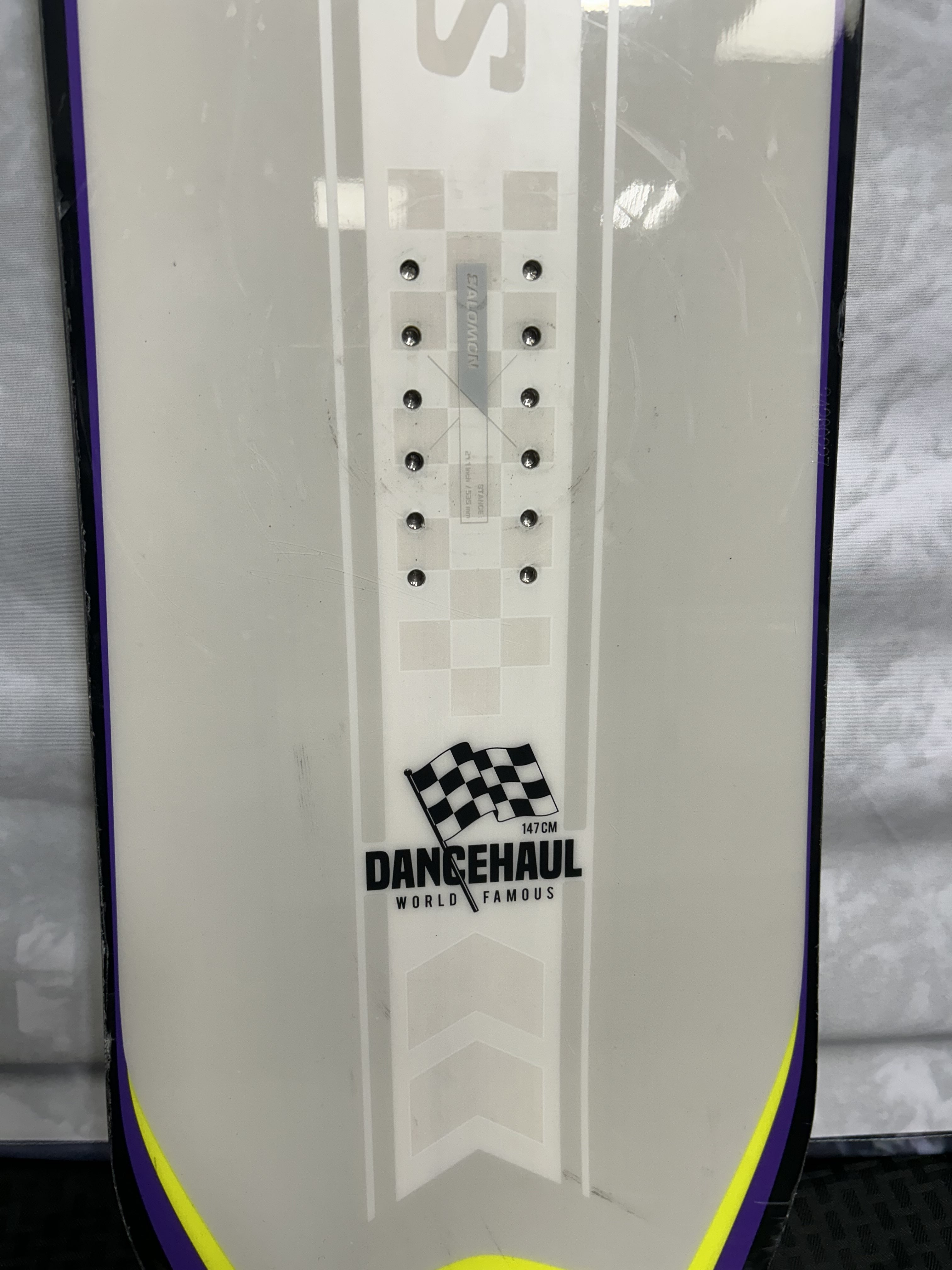 Used 2025 Salomon Dancehaul 147cm Snowboard
