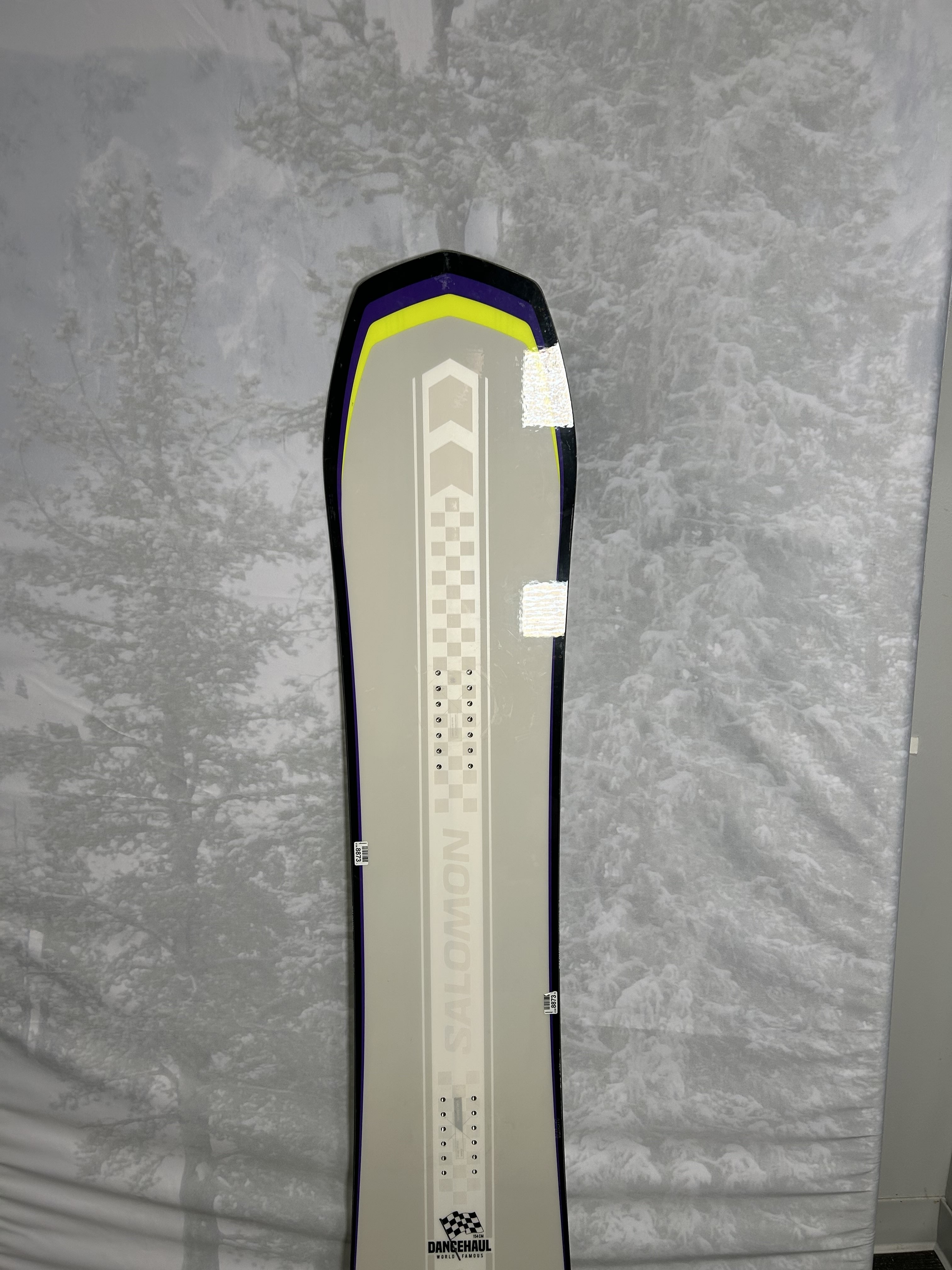 Used 2025 Salomon Dancehaul 154cm Snowboard