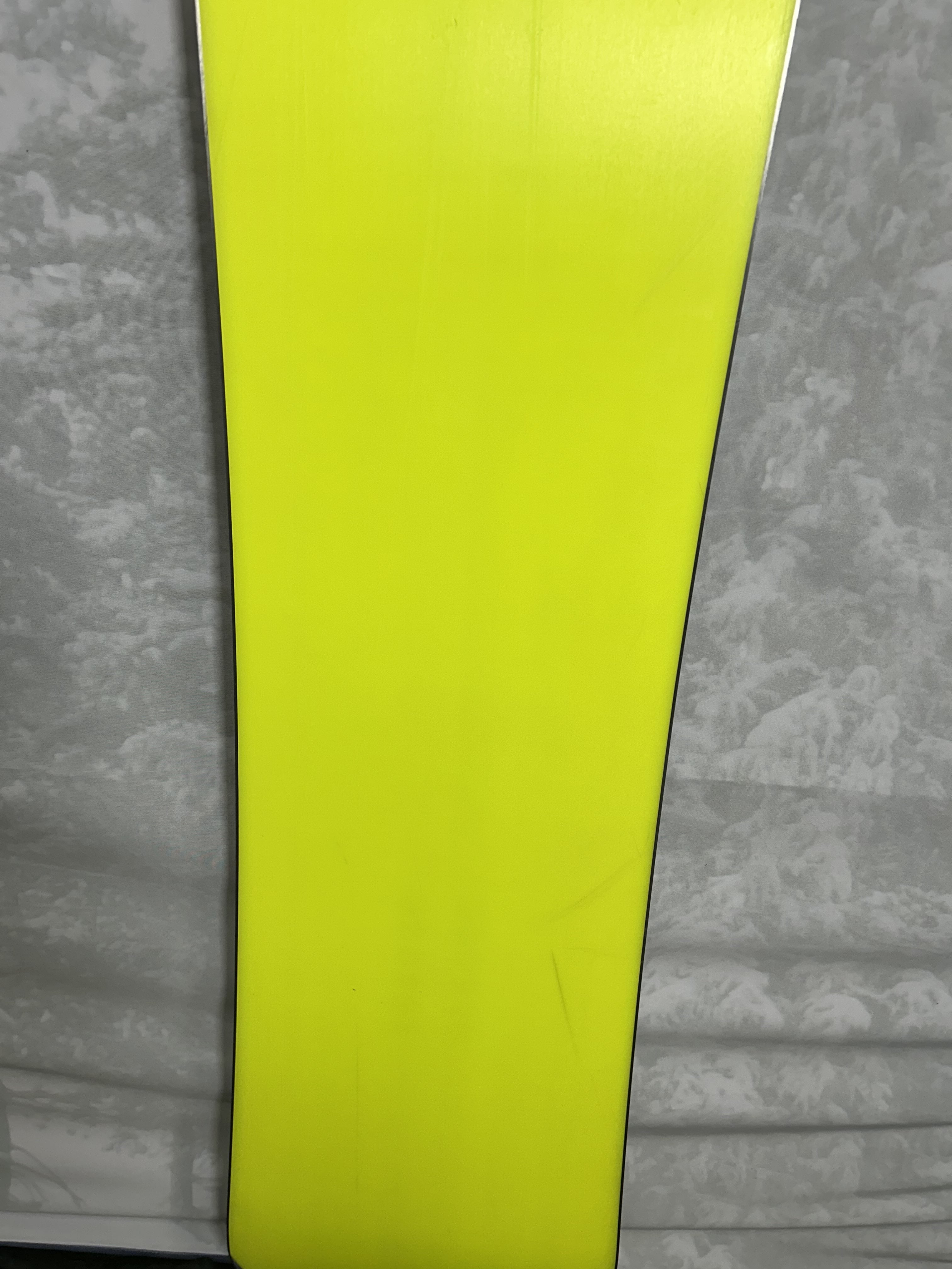 Used 2025 Salomon Dancehaul 154cm Snowboard