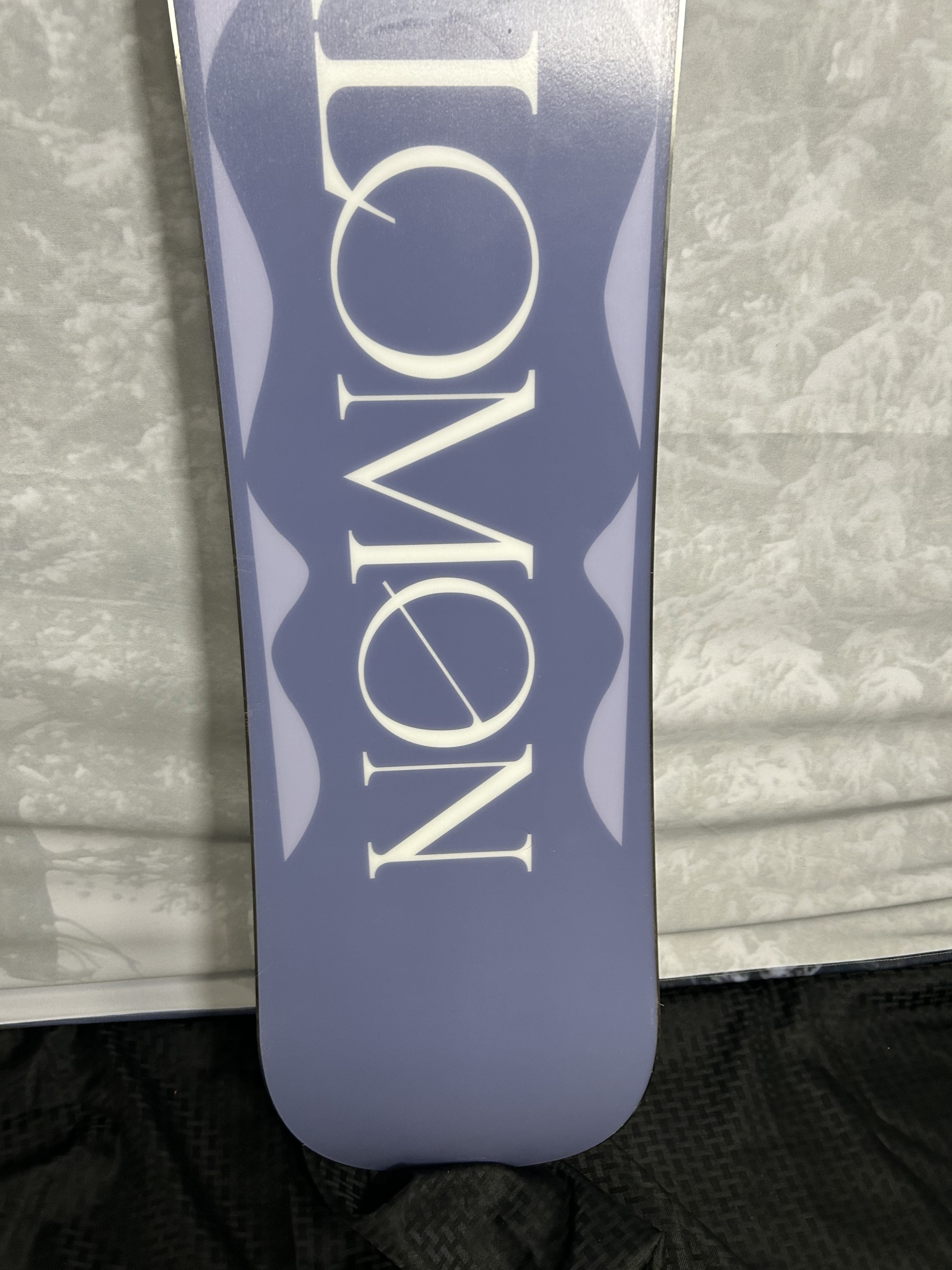 Used 2025 Salomon Lotus 135cm Snowboard