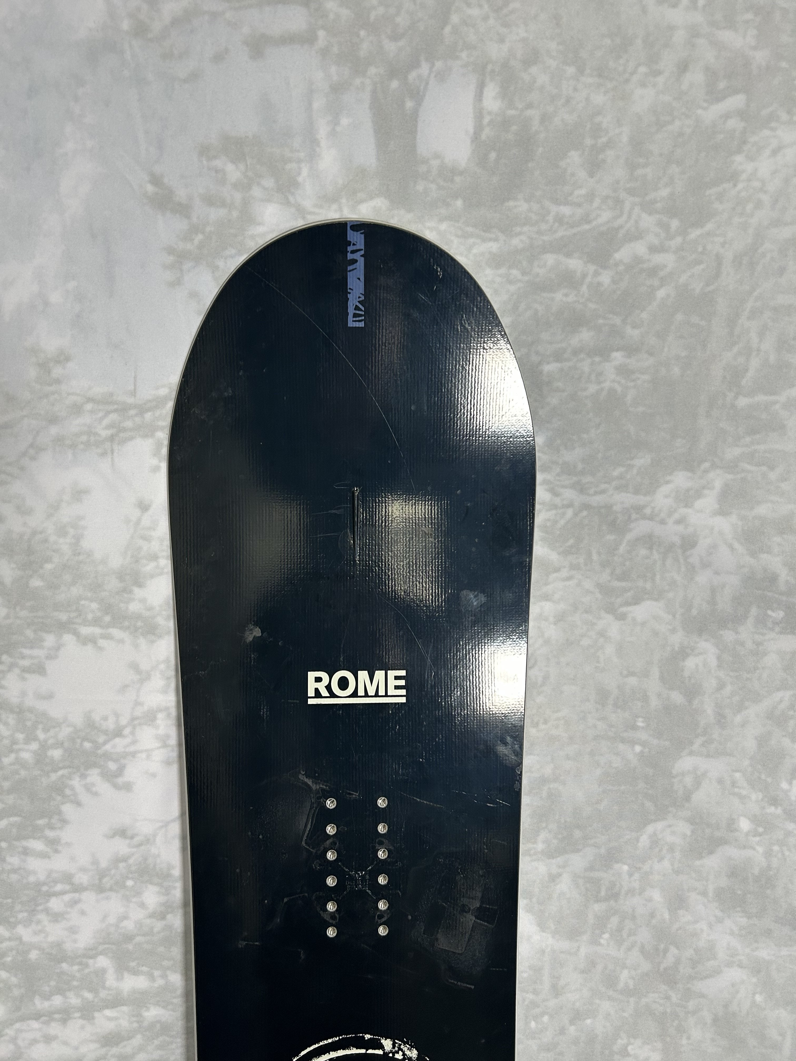 Used 2025 Rome Warden 152cm Snowboard