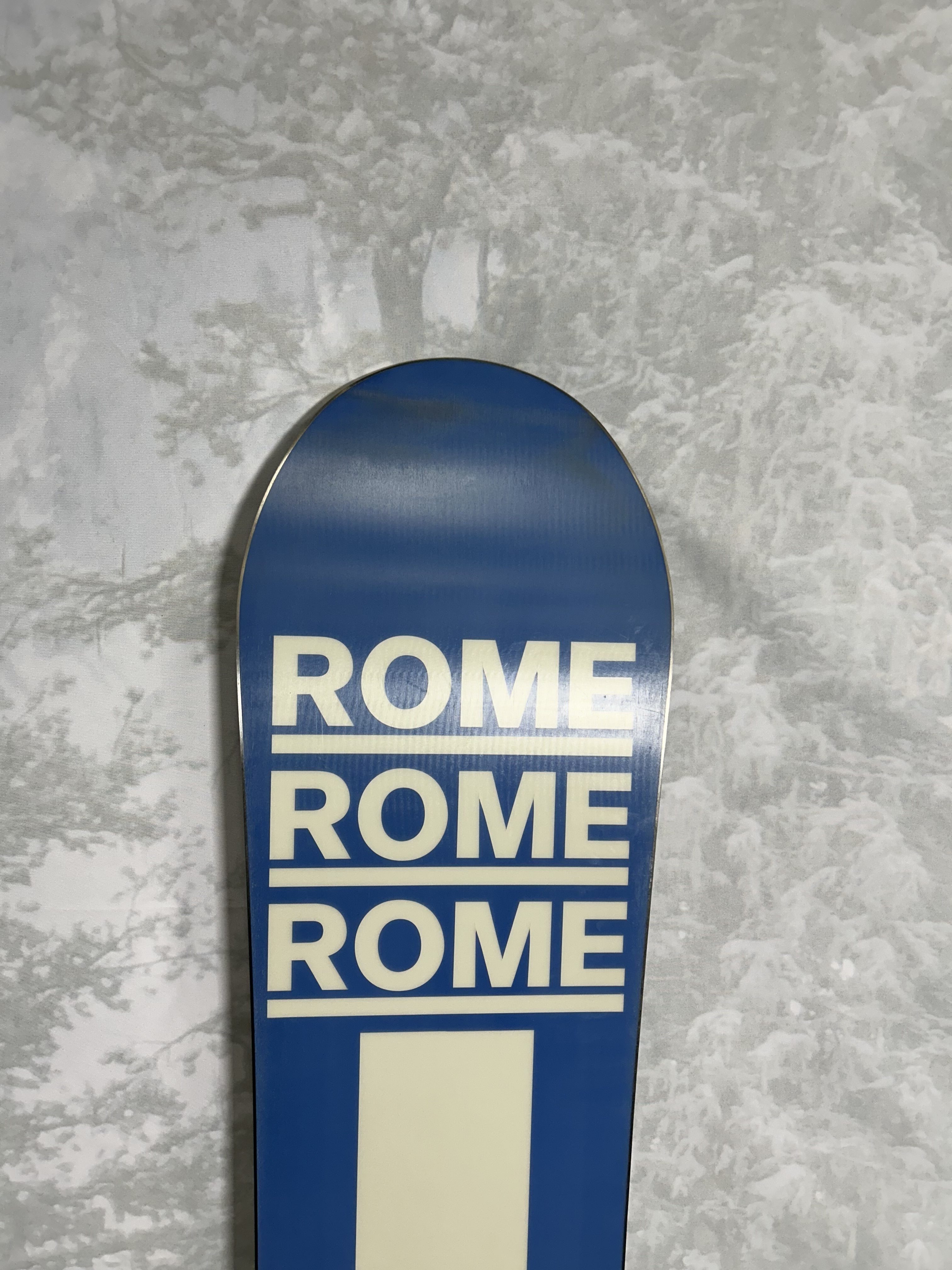 Used 2025 Rome Warden 152cm Snowboard