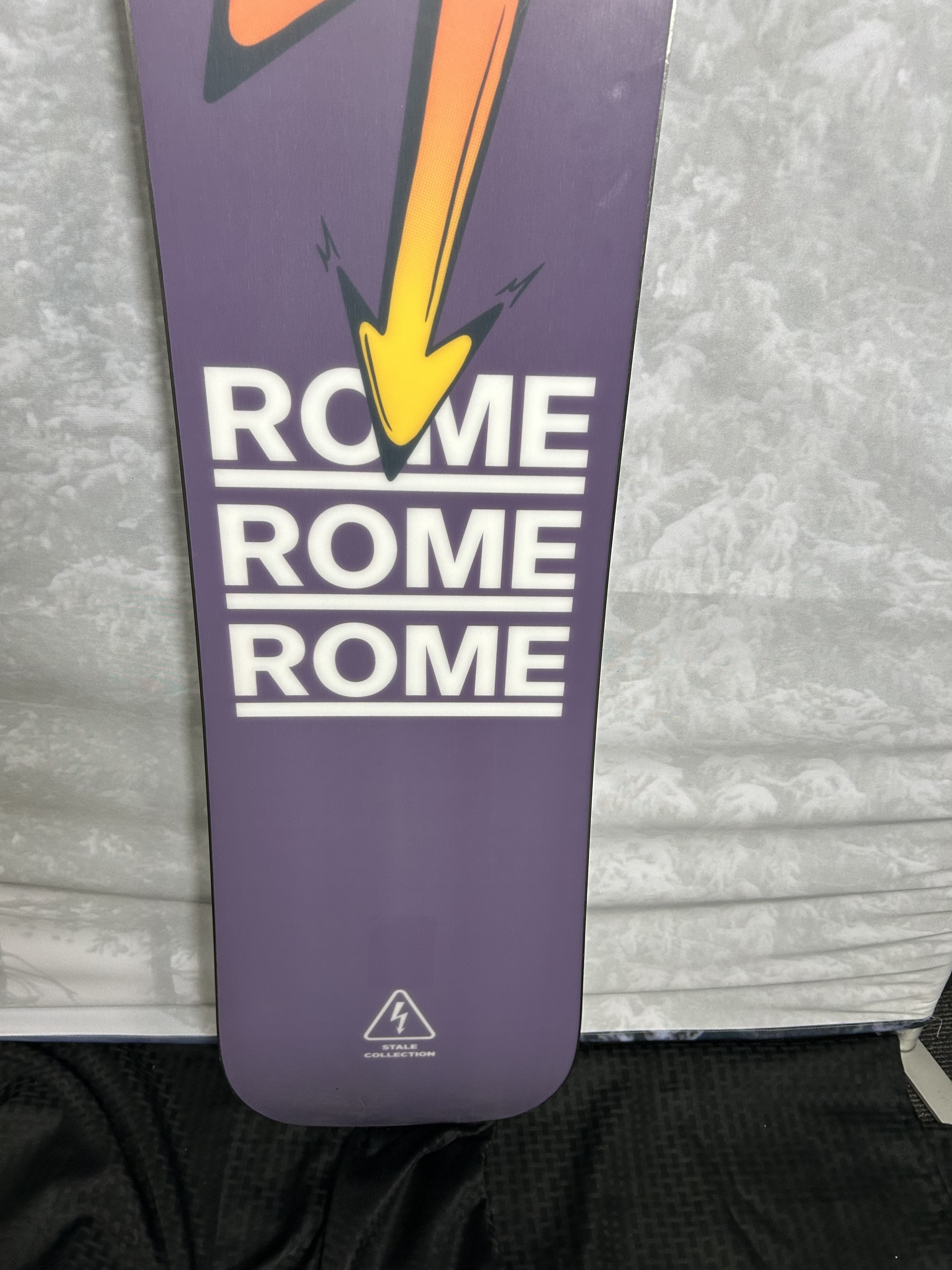 Used 2025 Rome Stale Crewzer 158cm Snowboard