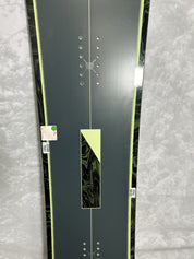Used 2025 Rome Ravine 152cm Snowboard