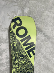Used 2025 Rome Ravine 152cm Snowboard