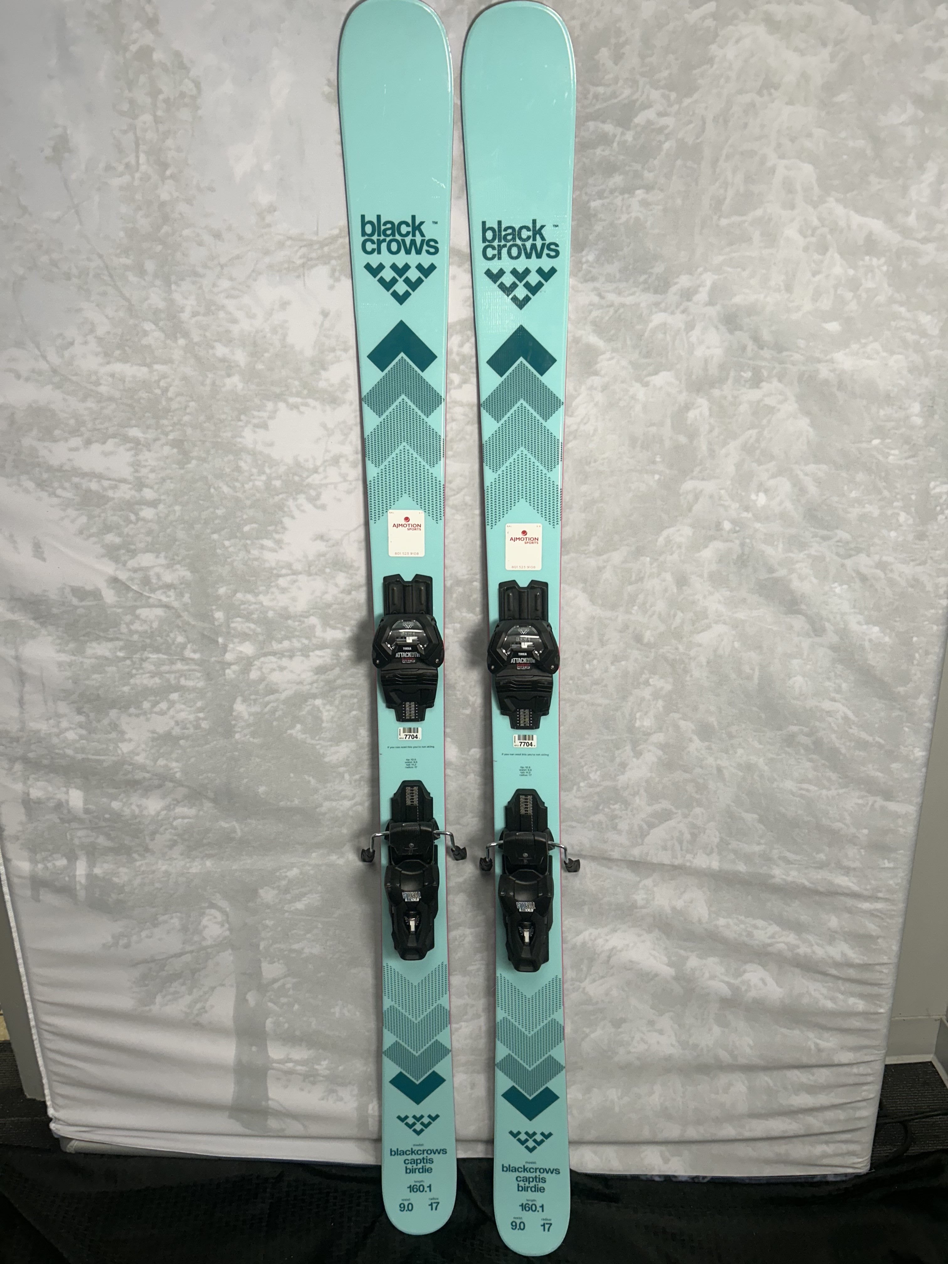 Used Black Crows Captis Birdie Skis-Women's  160 cm w/ Tyrolia Attack 11 Demo Bindings