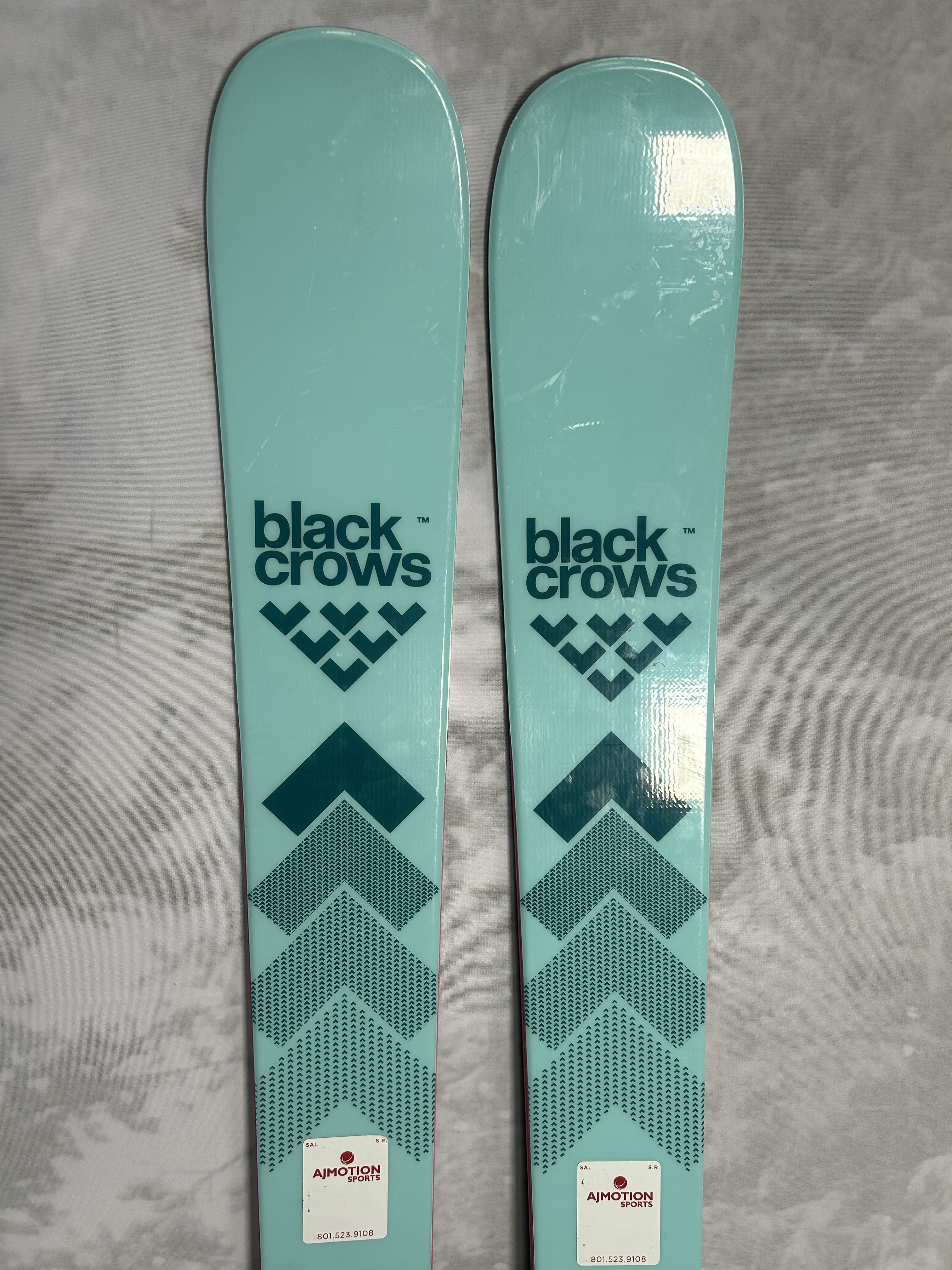 Used Black Crows Captis Birdie Skis-Women's  160 cm w/ Tyrolia Attack 11 Demo Bindings