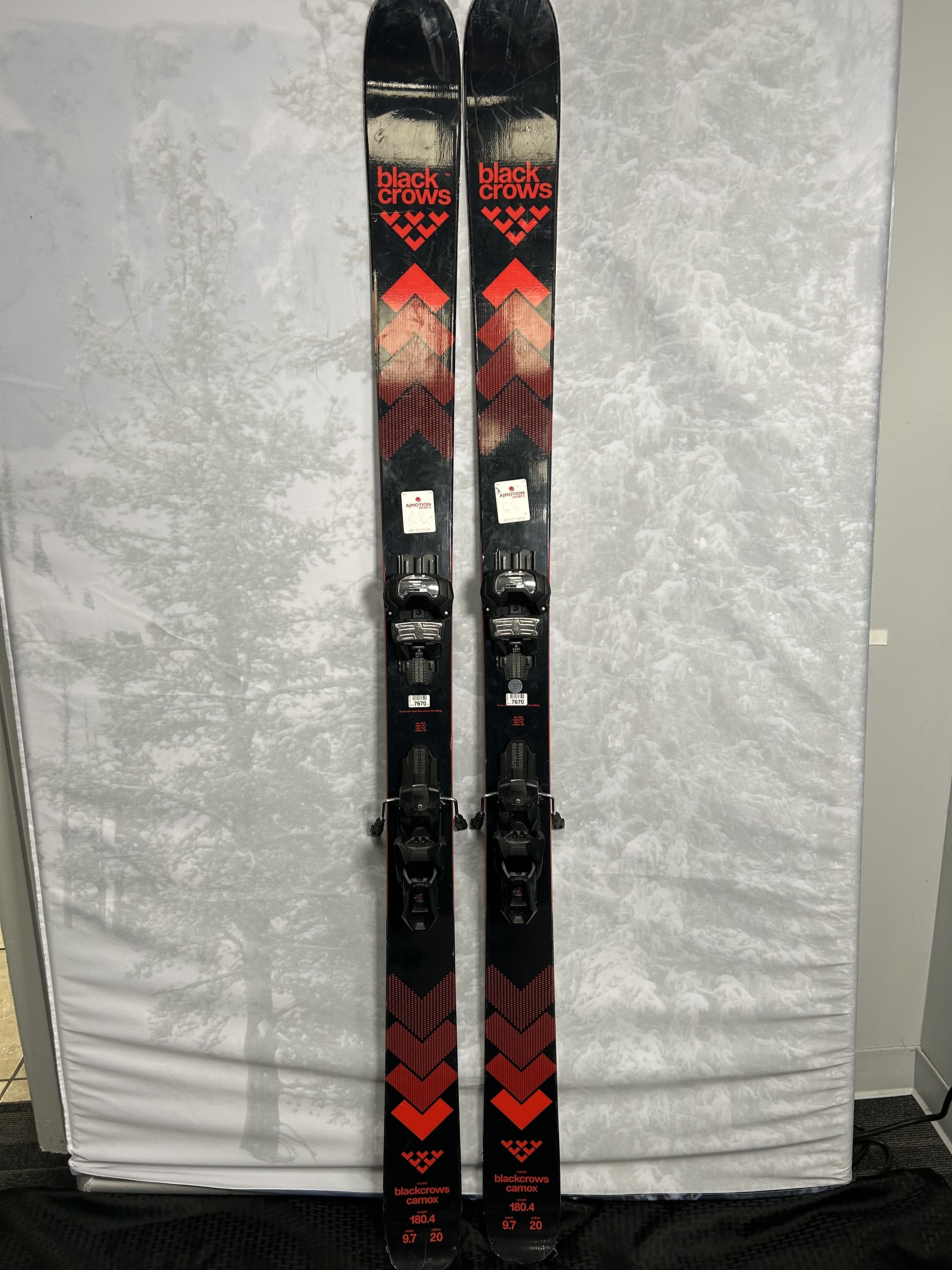 Used Black Crows Camox Skis 180 cm w/ Tyrolia Attack 14 Demo Bindings