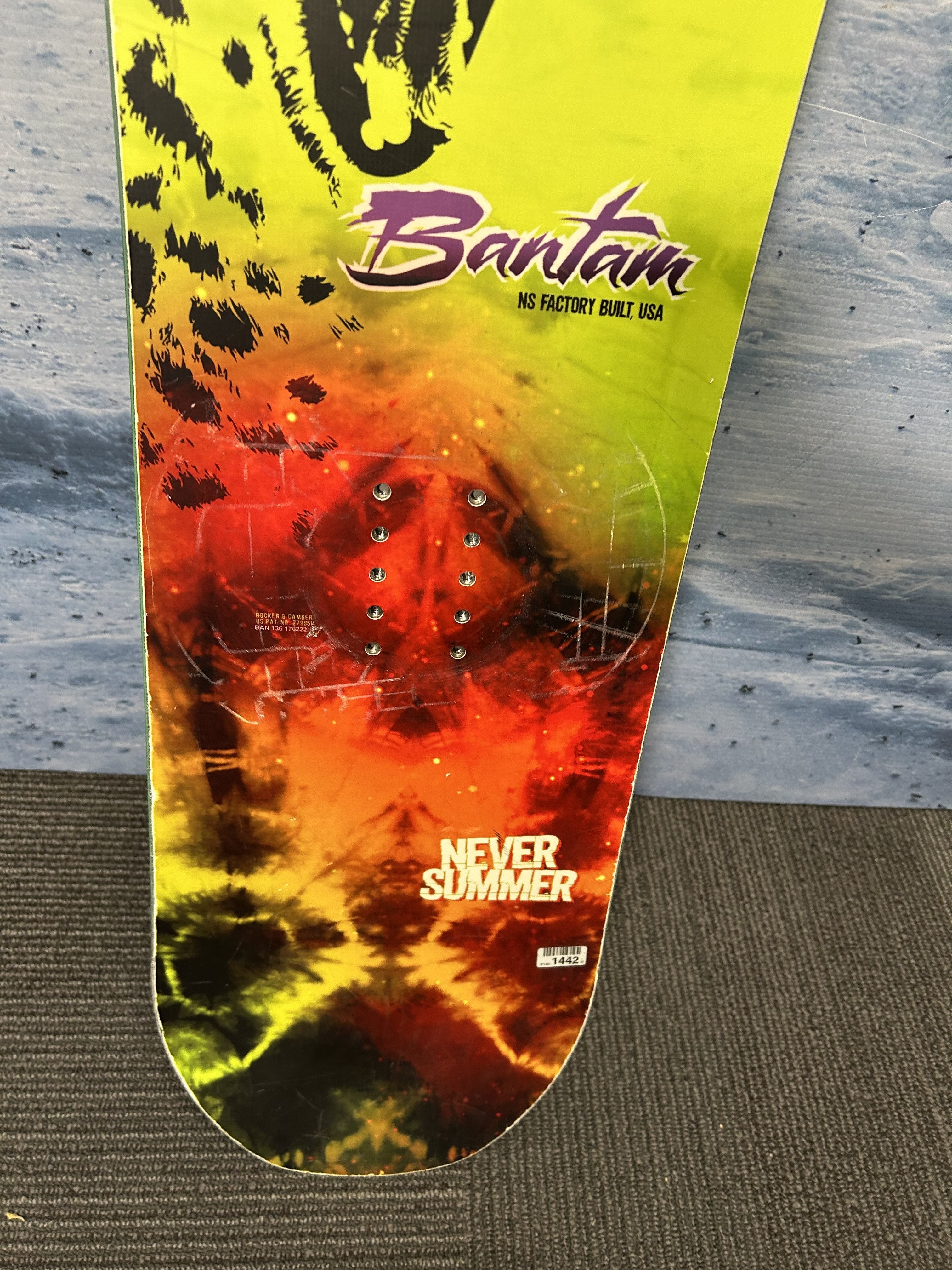 Used Never Summer Bantam Snowboard - 136CM W/ K2 Small Binding
