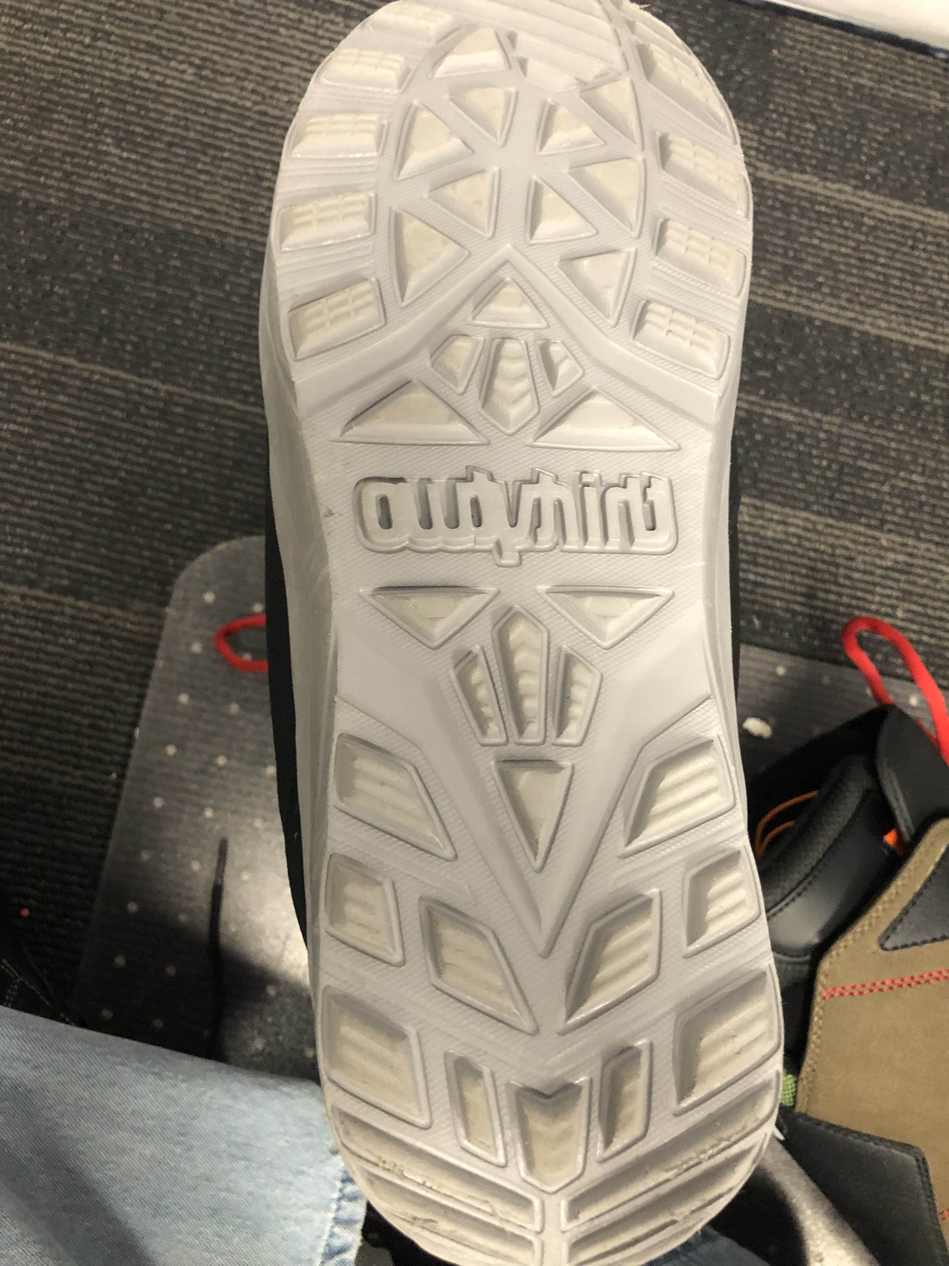 Used ThirtyTwo Shifty Lace - 31.0