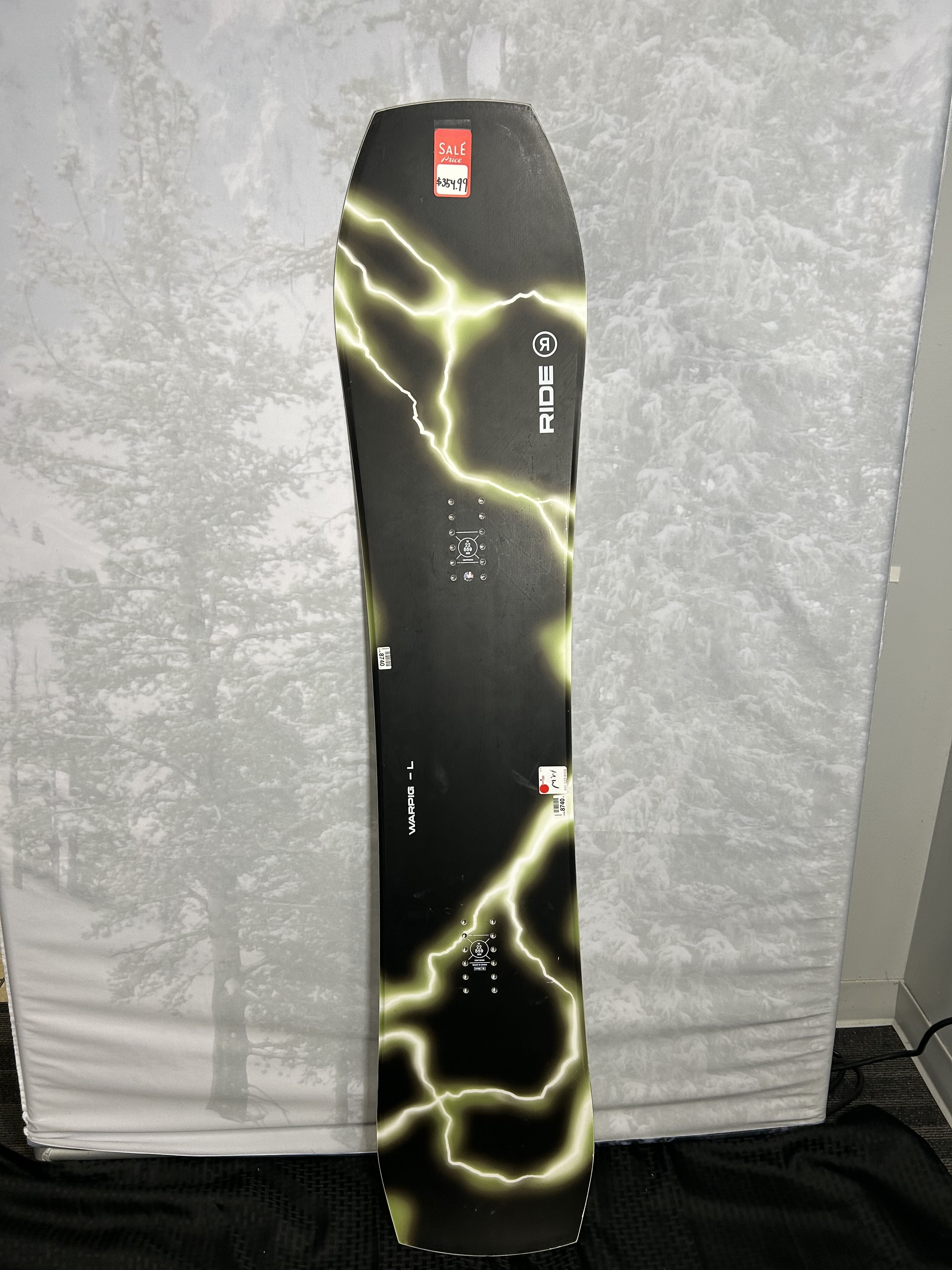 Used 2025 Ride Warpig 154CM Snowboard