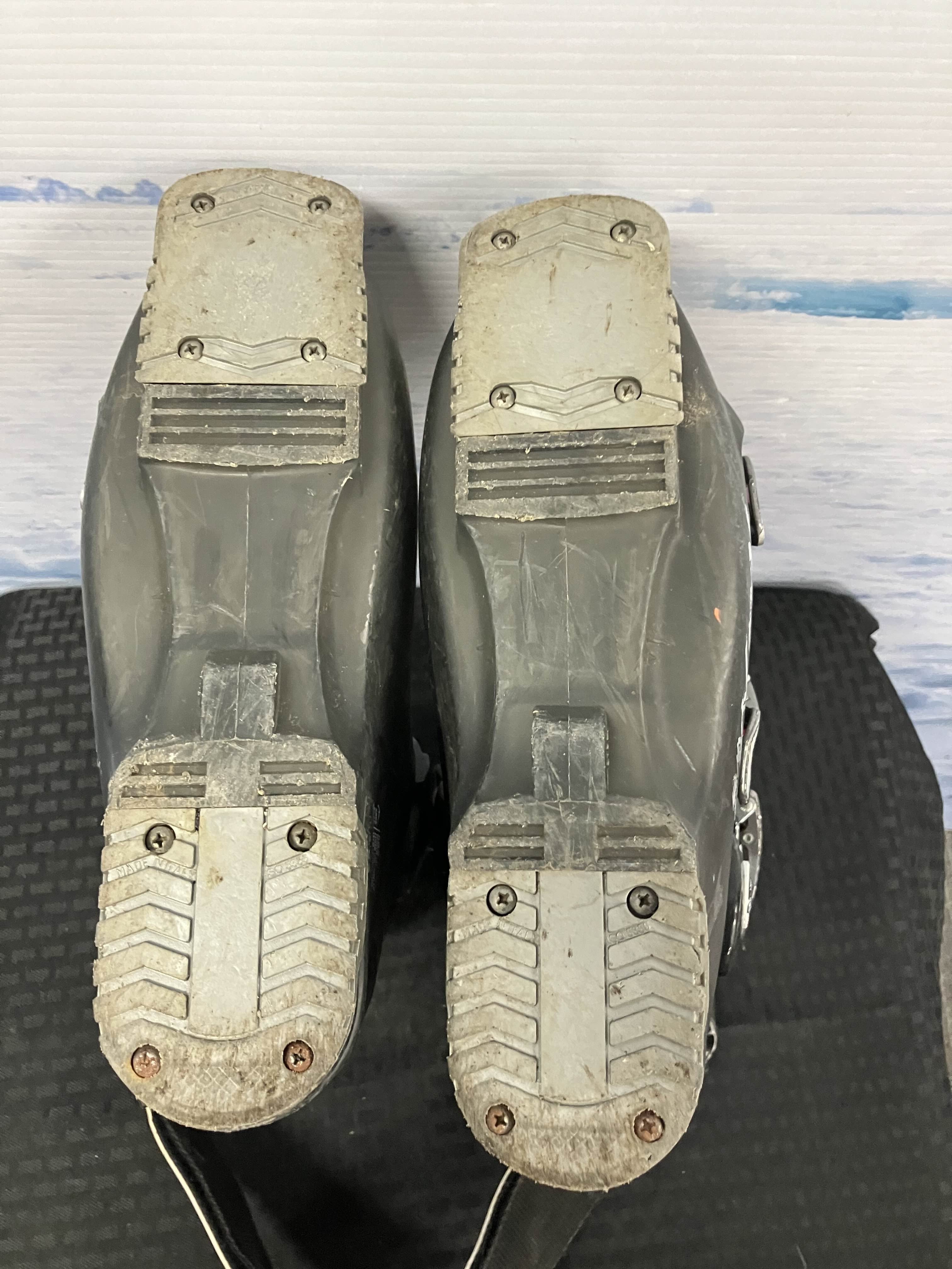 Used Roxa Kara 85 Ski Boots - 26.0