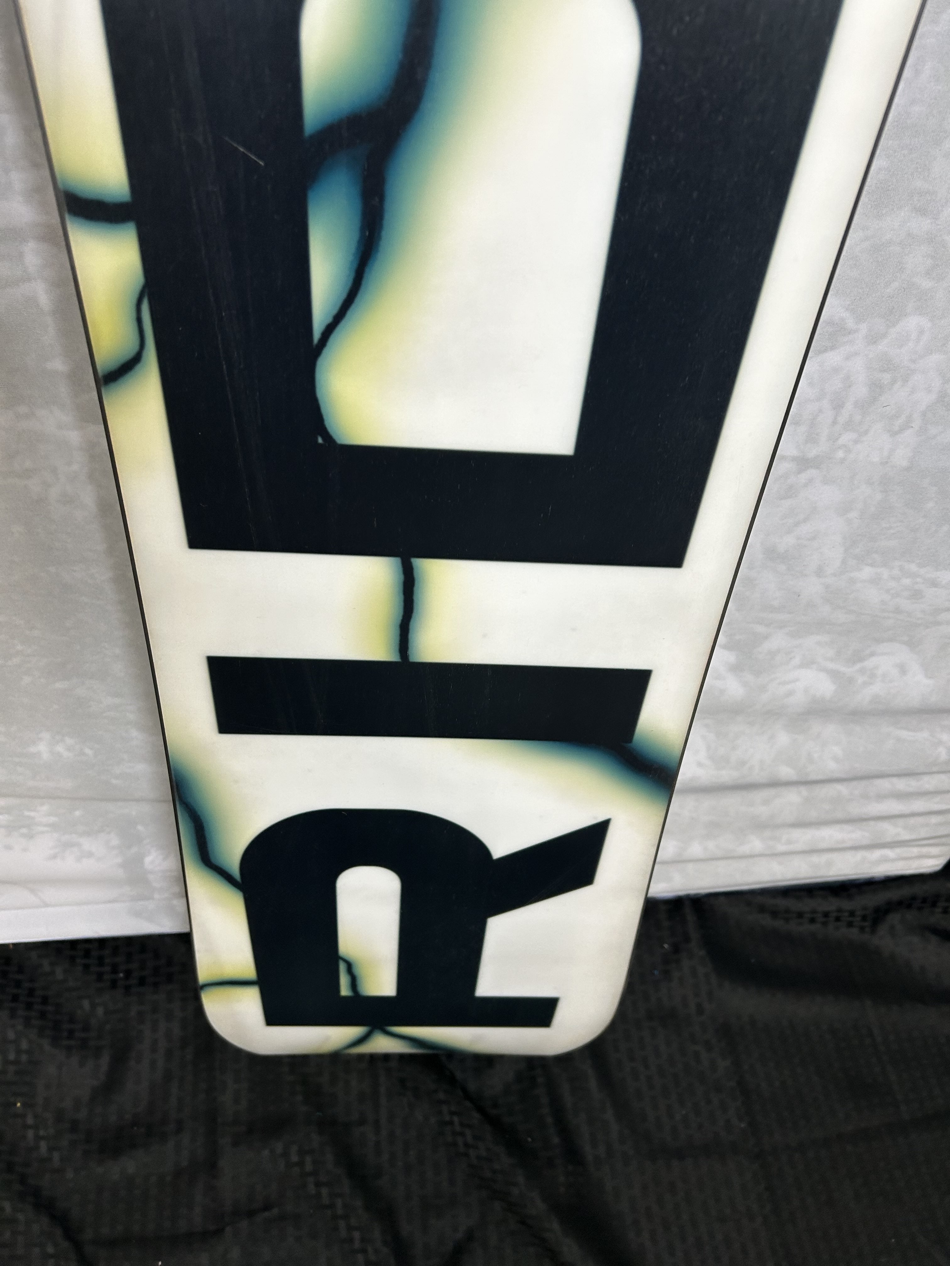 Used 2025 Ride Warpig 154CM Snowboard