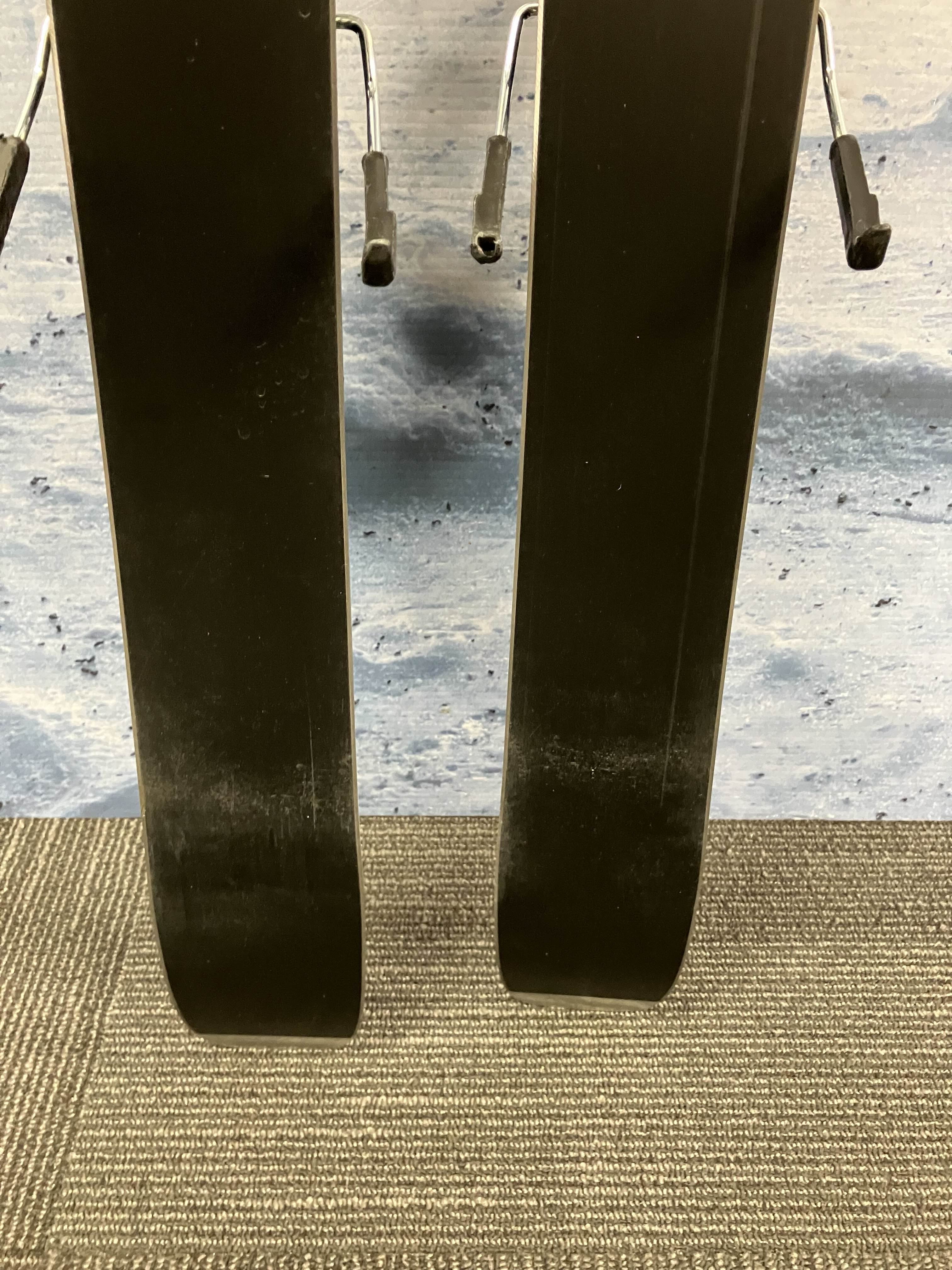 Used Rossignol Sender 90 Pro Skis 140cm w/ Look 10 Bindings