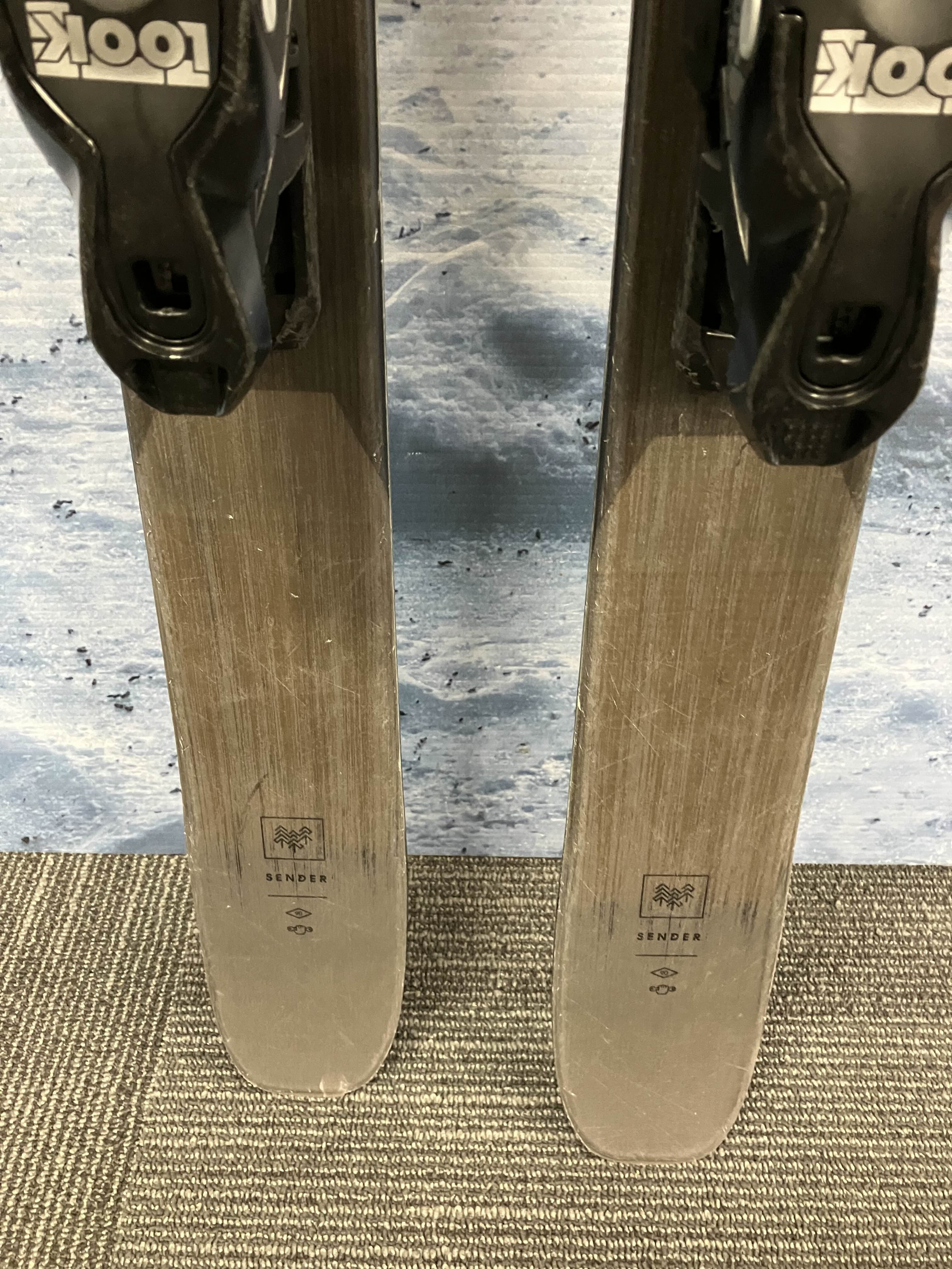 Used Rossignol Sender 90 Pro Skis 150cm w/ Look 10 Bindings