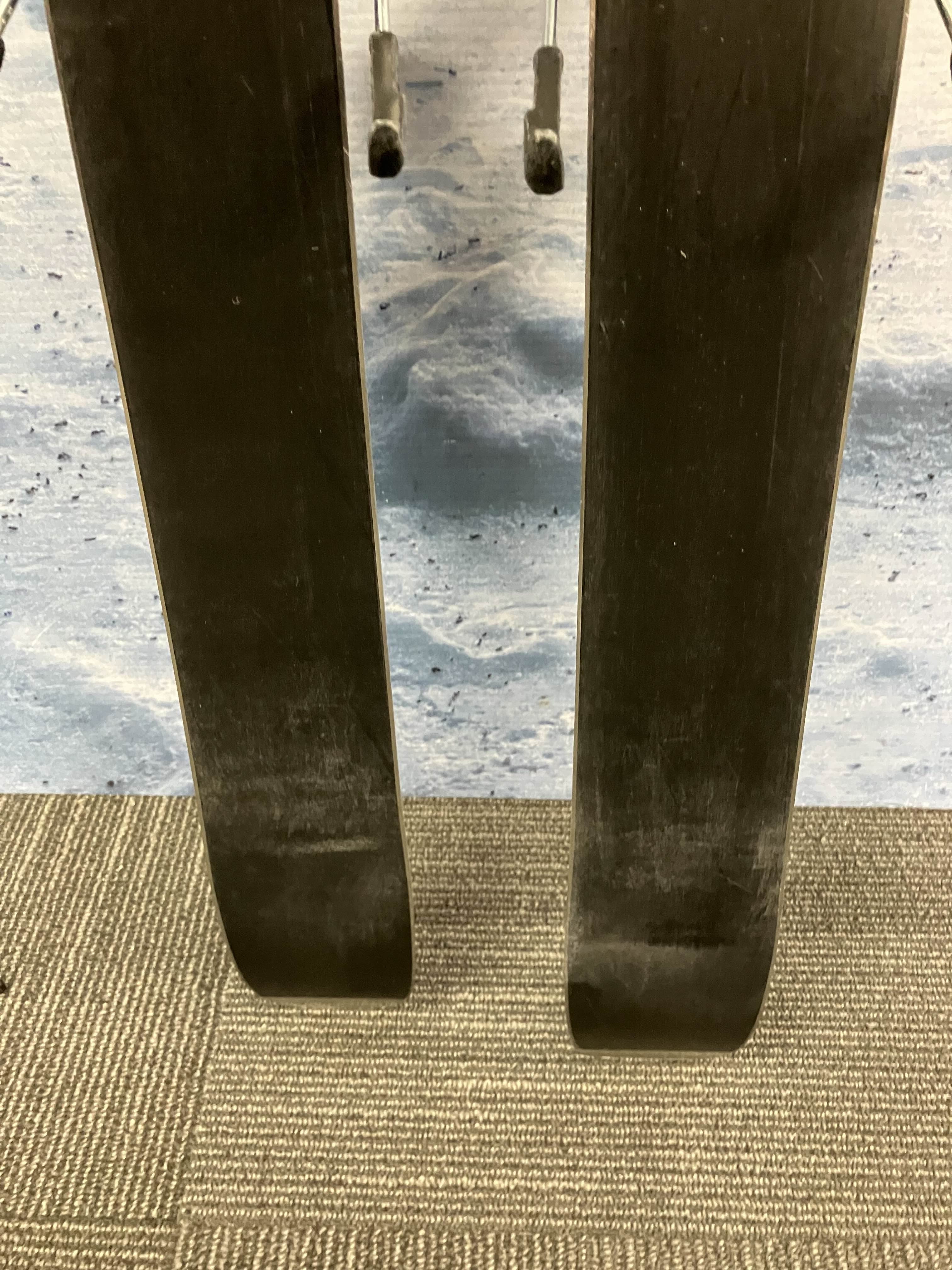 Used Rossignol Sender 90 Pro Skis 150cm w/ Look 10 Bindings
