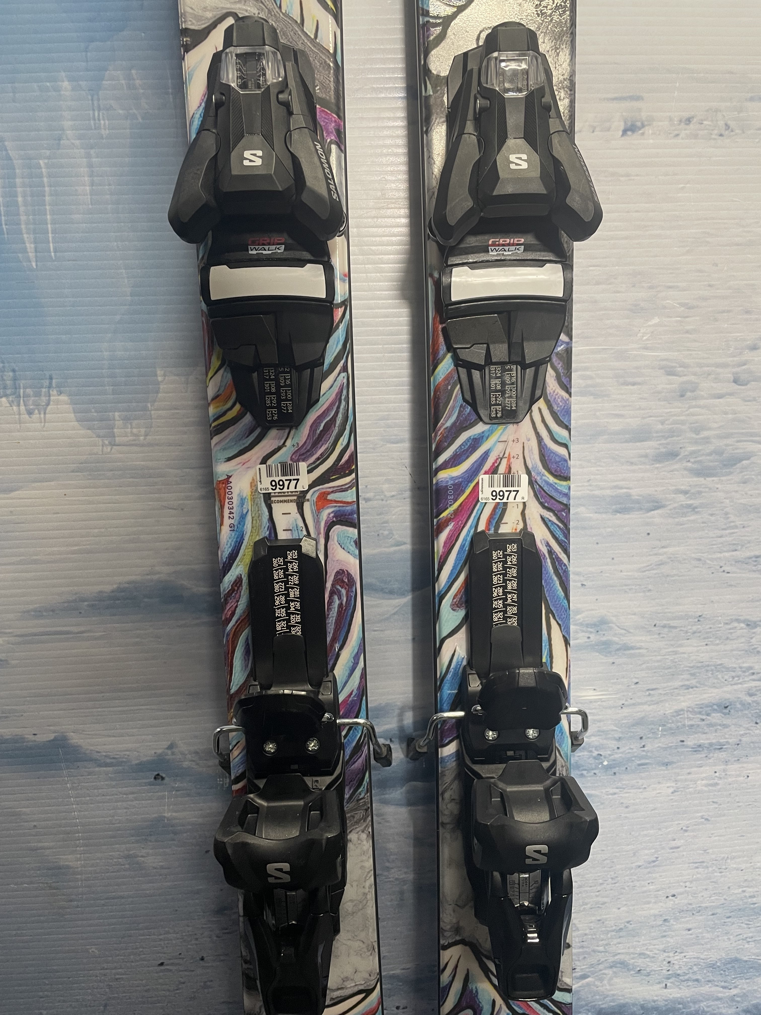 Used 2025 Atomic Bent Chetler 90 184cm Skis w/ Salomon Strive 11 Demo Binding