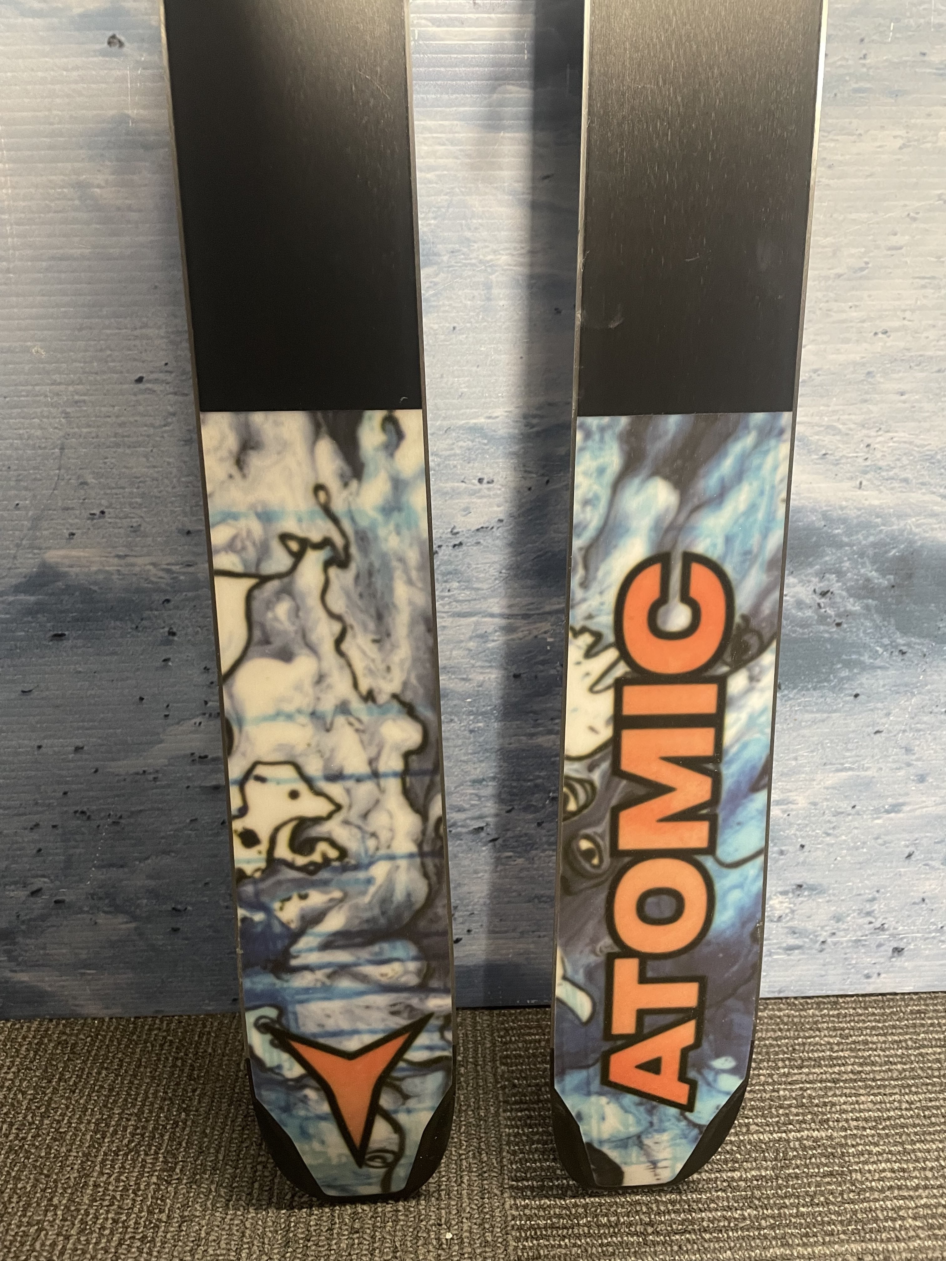 Used 2025 Atomic Bent Chetler 90 184cm Skis w/ Salomon Strive 11 Demo Binding