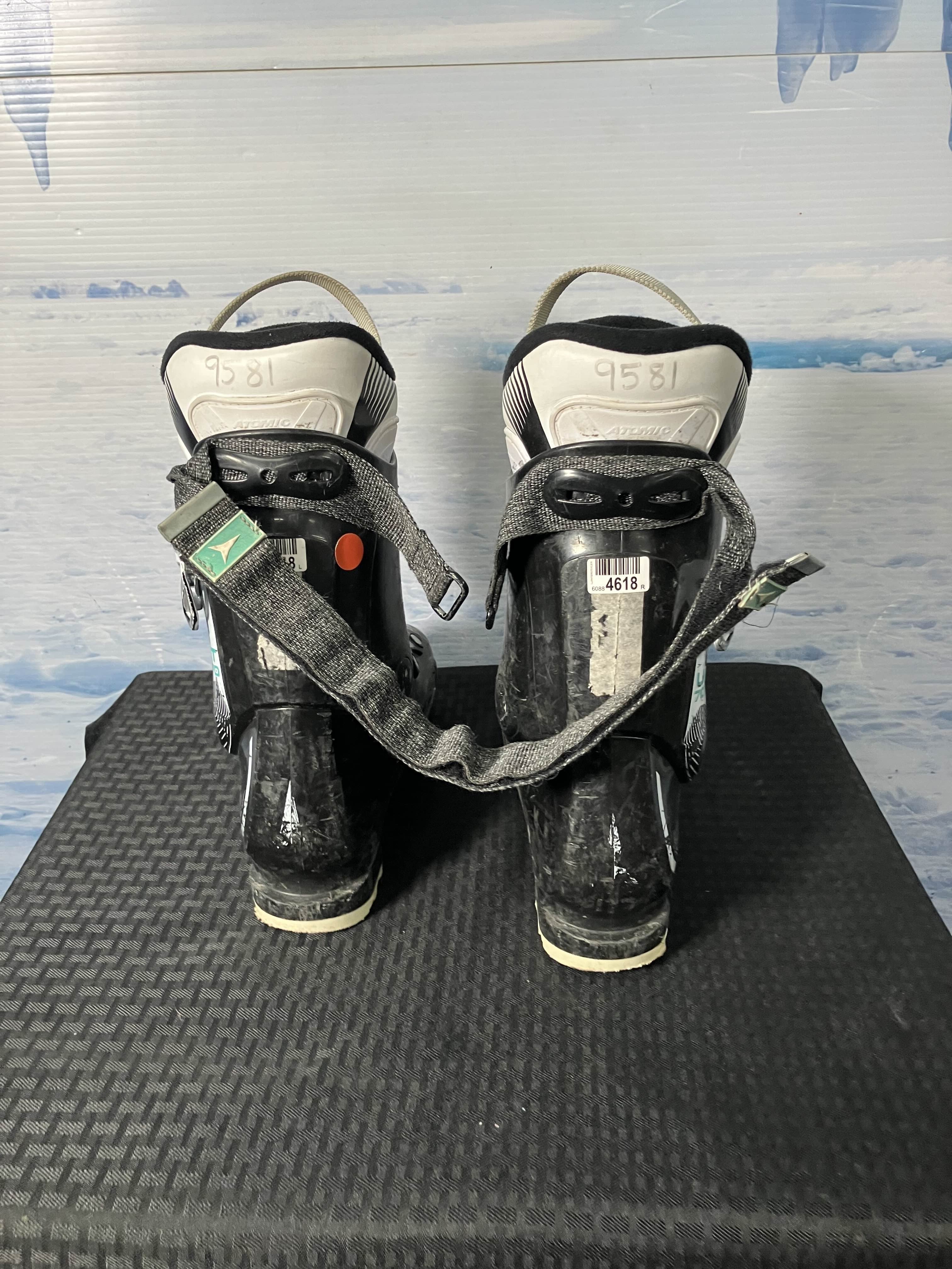 Used Atomic Livefit Ski Boot - 24MP