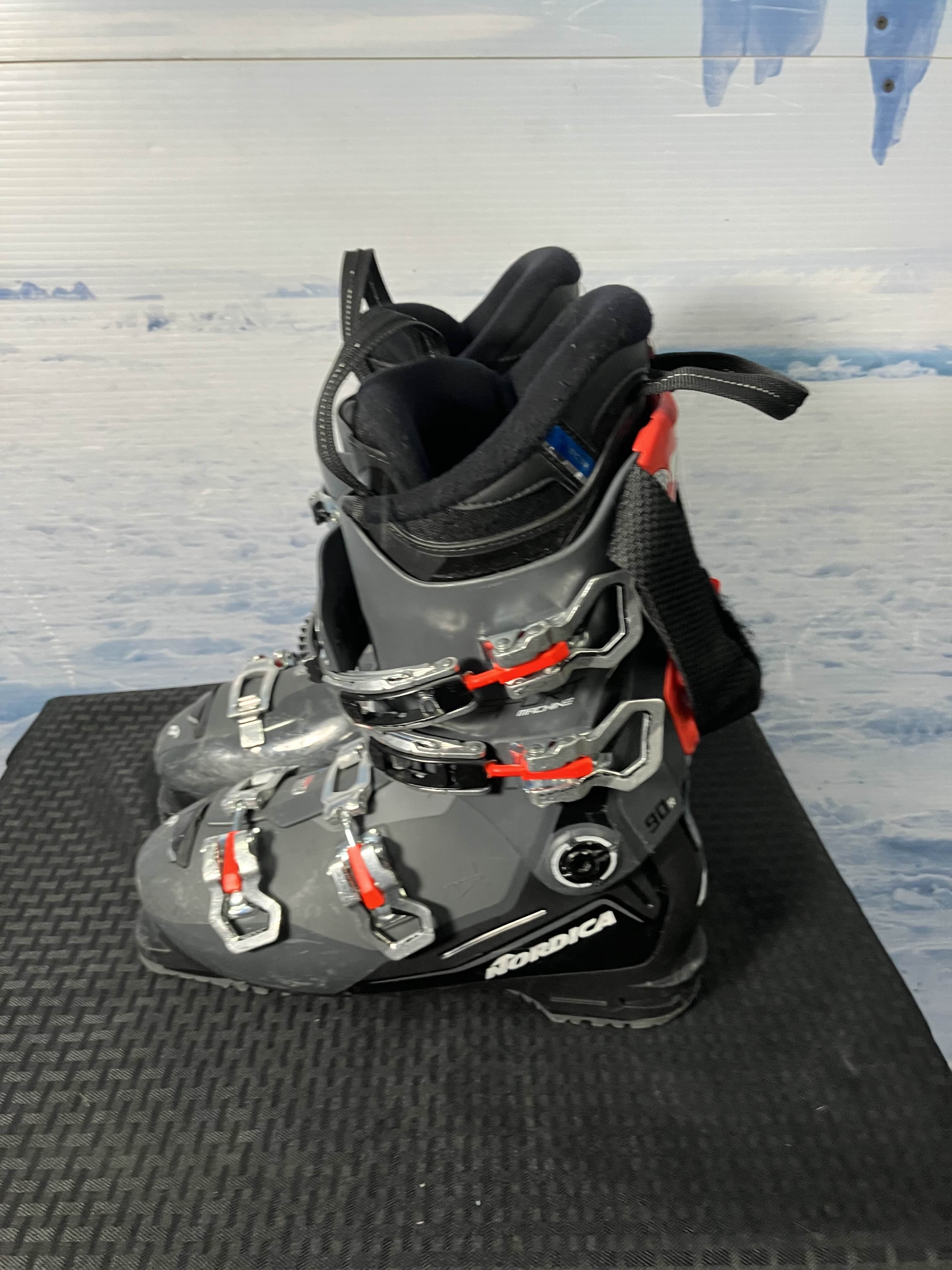 Used Nordica Sport Machine Men's Ski Boot - 26MP
