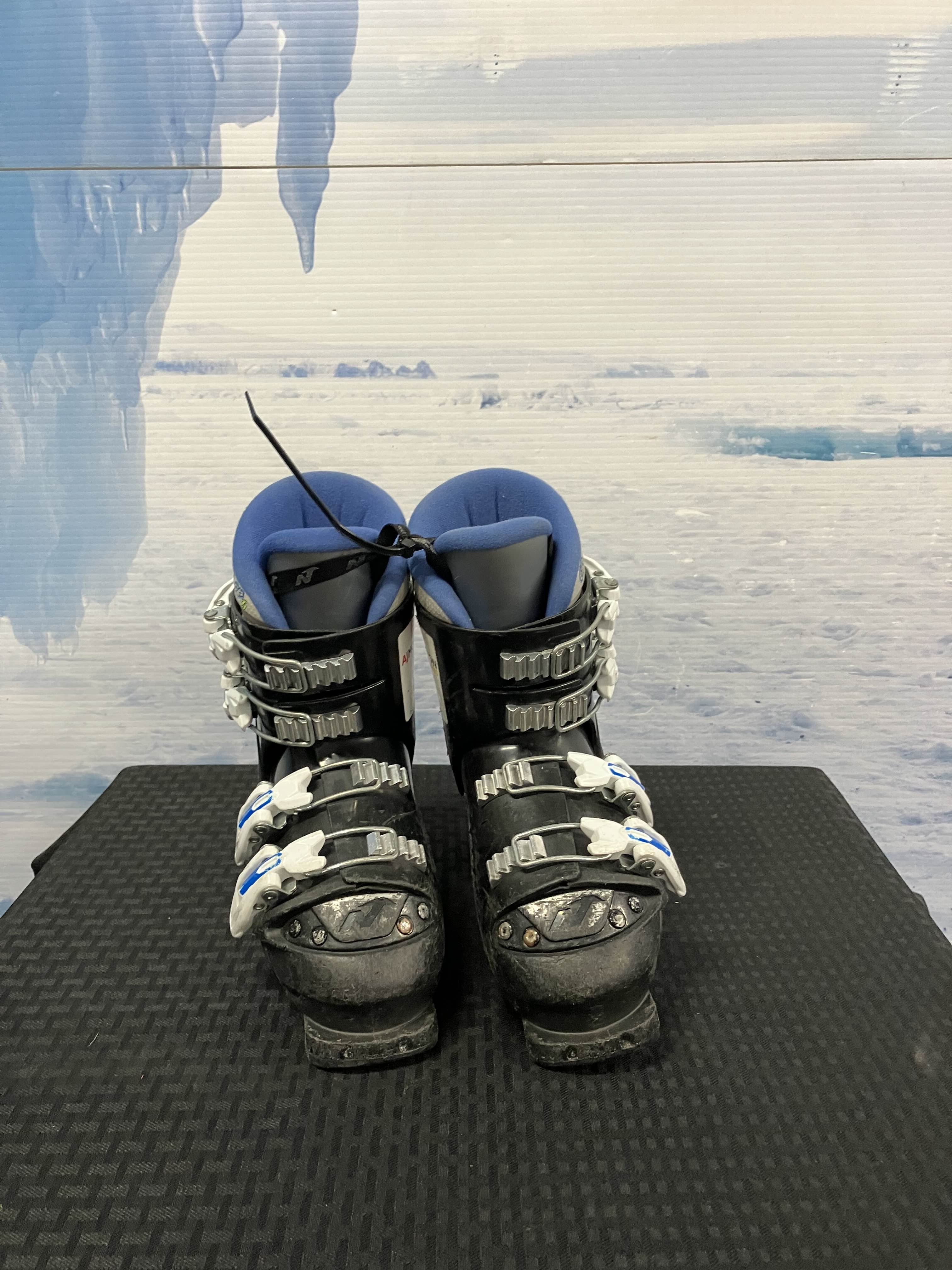 Used Nordica GPTJ Ski Boot - 20.5MP