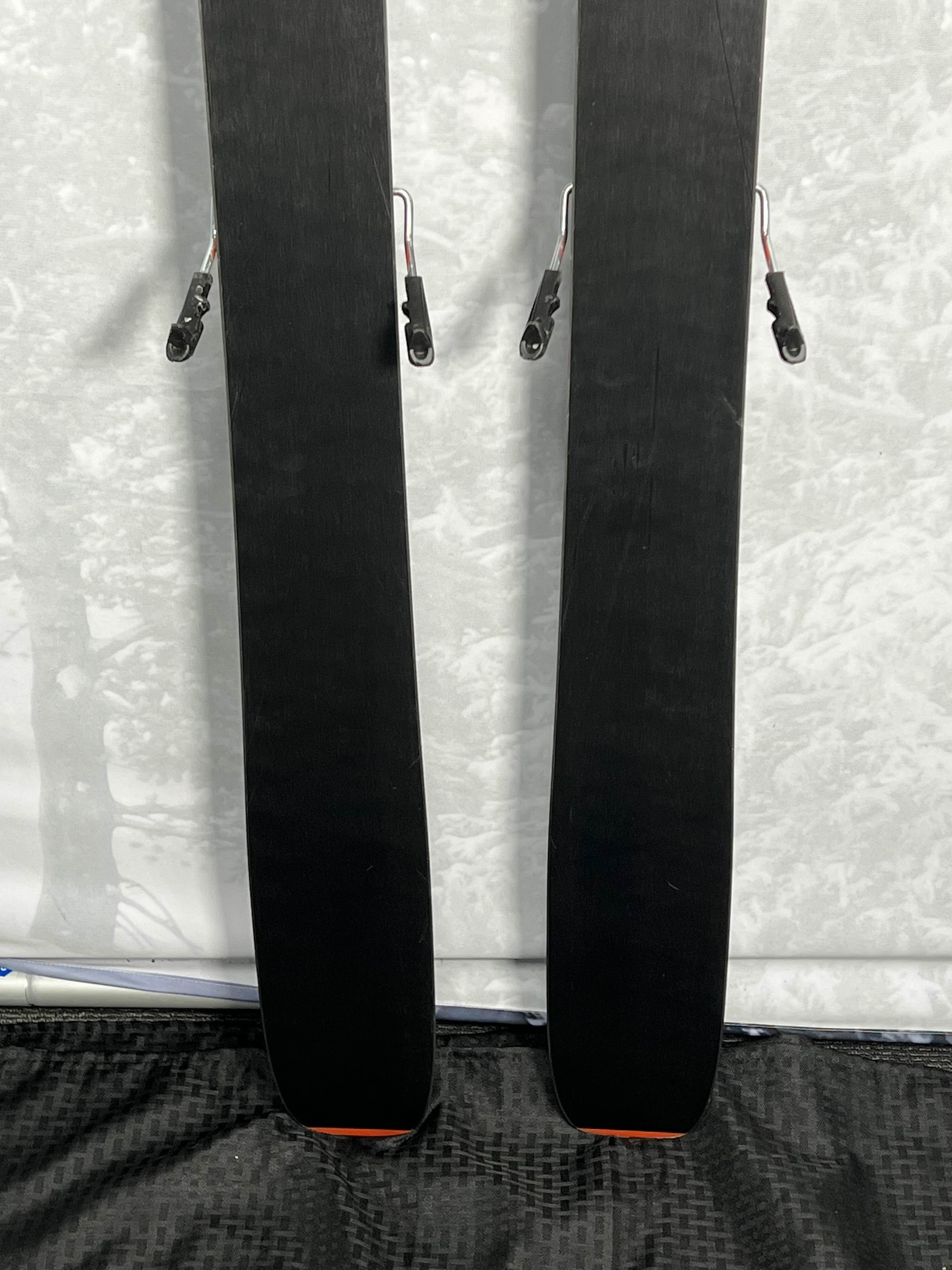Used 2023 Salomon QST 98 176 Skis w/ Armada GW 13 Bindings