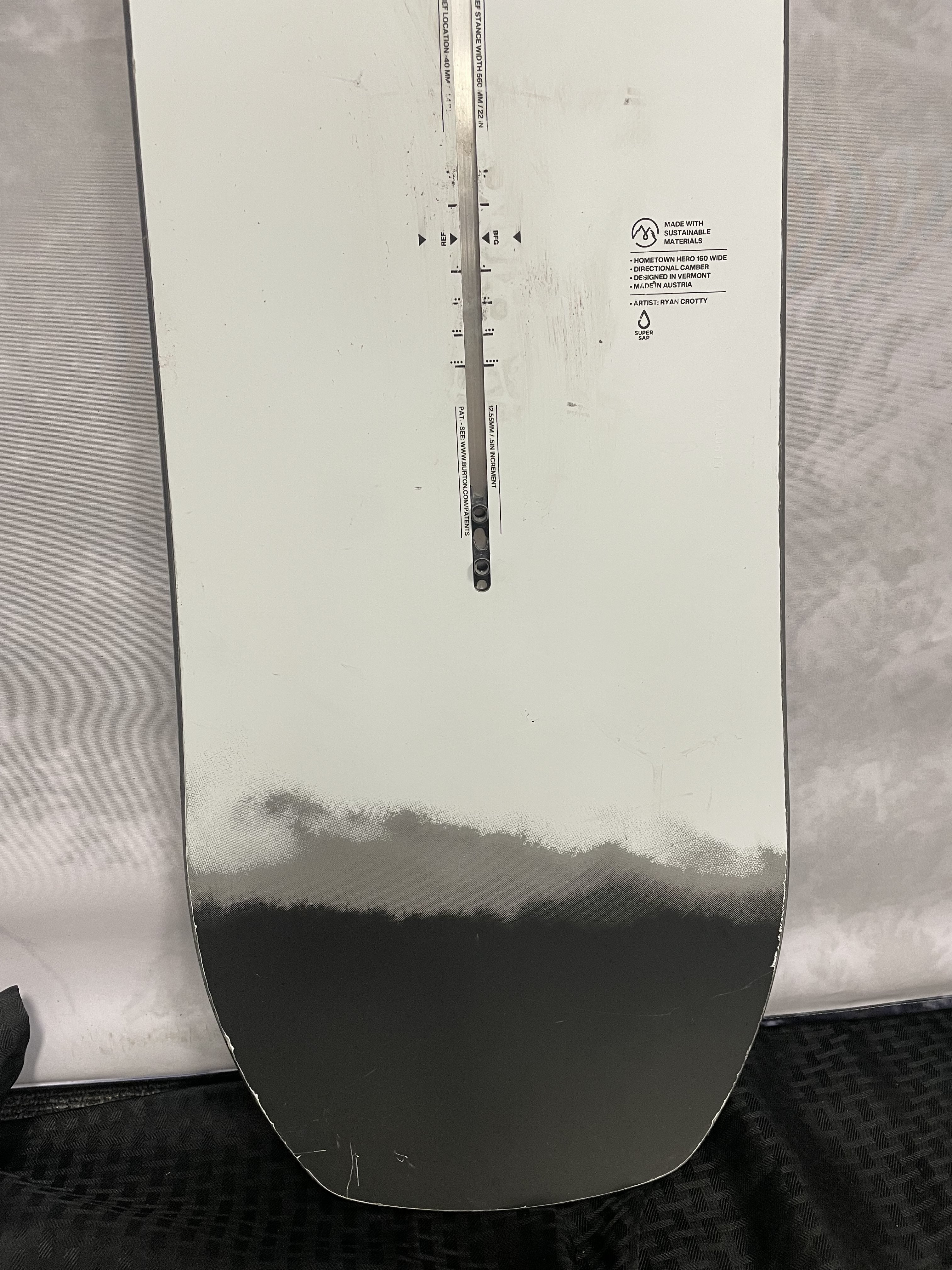 Used 2025 Burton Hometown Hero Wide 160cm Snowboard