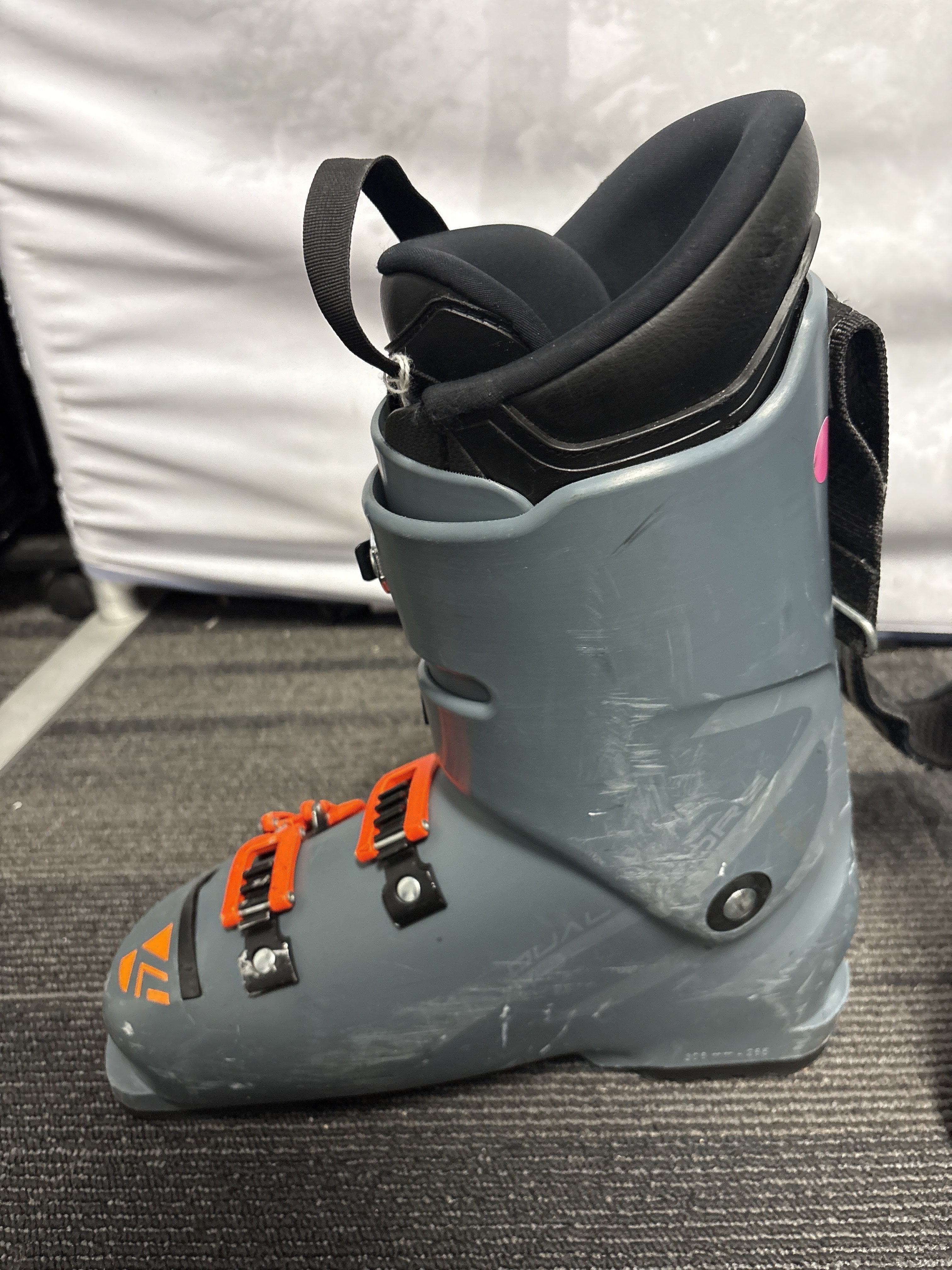 Used Lange Rx RTL Ski Boot 26.5MP