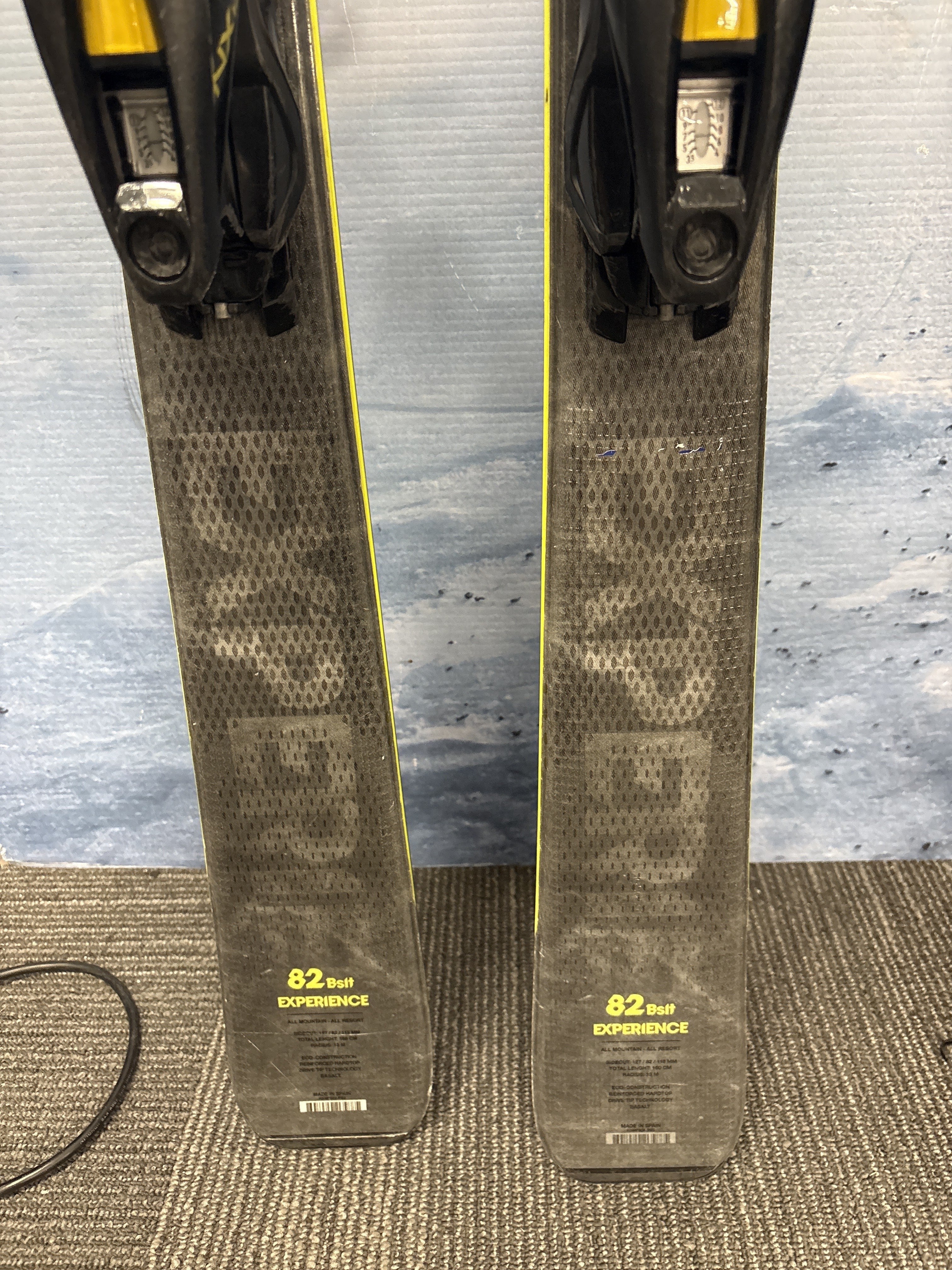 Used Rossignol 82 Basalt Ski - 160CM W/ Look NX 12 Demo Binding