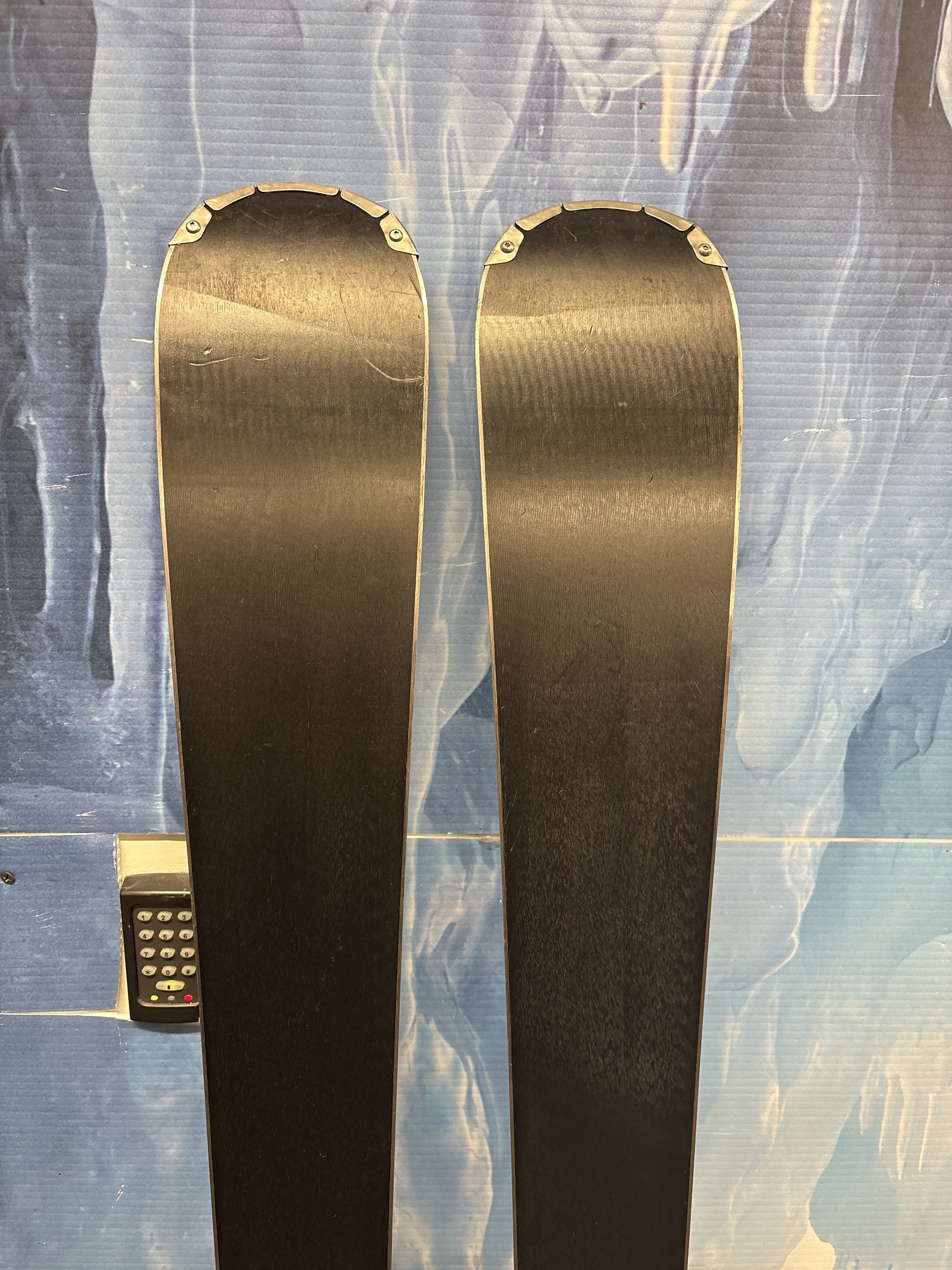 Used Rossignol 82 Basalt Ski - 160CM W/ Look NX 12 Demo Binding