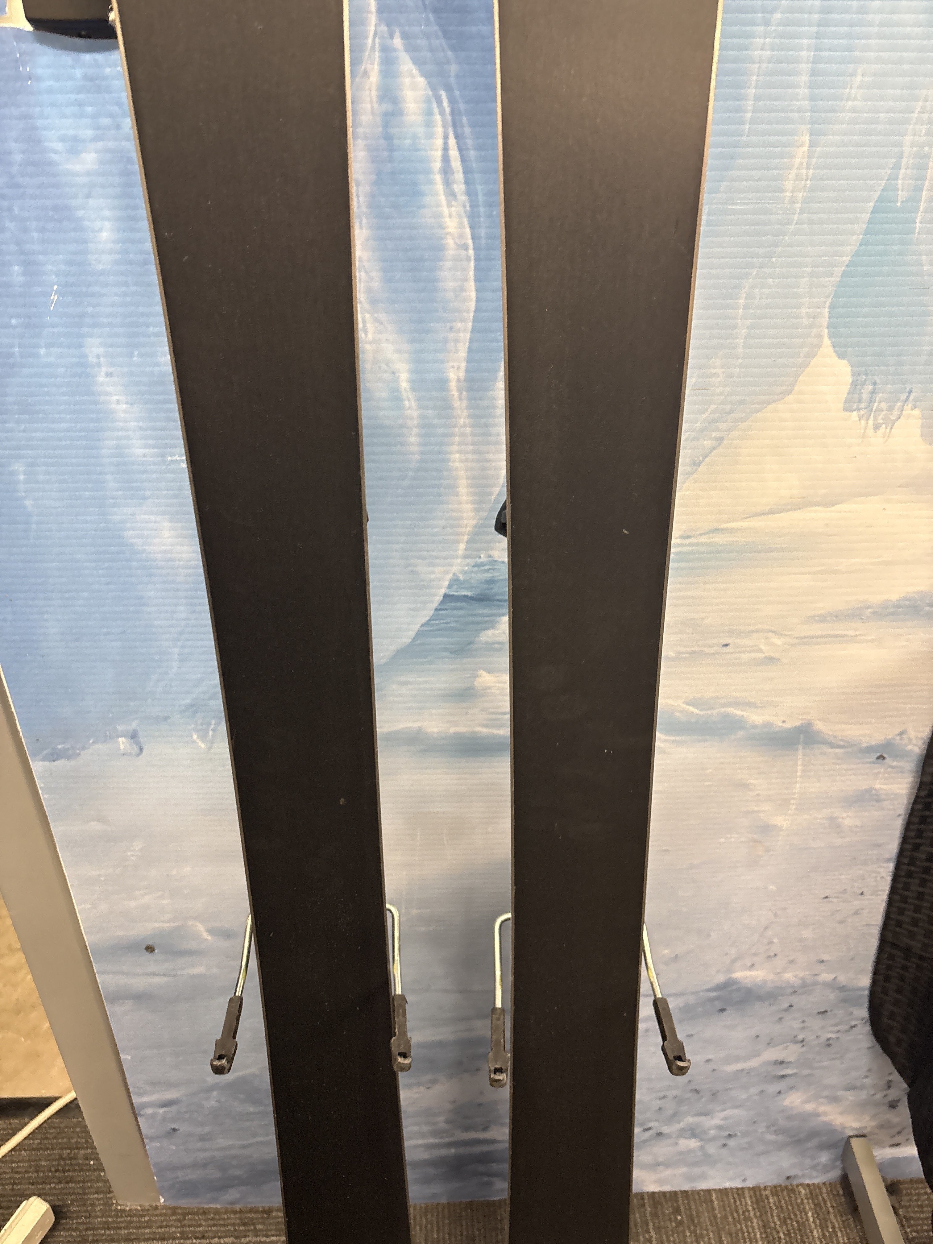 Used Rossignol 82 Basalt Ski - 160CM W/ Look NX 12 Demo Binding
