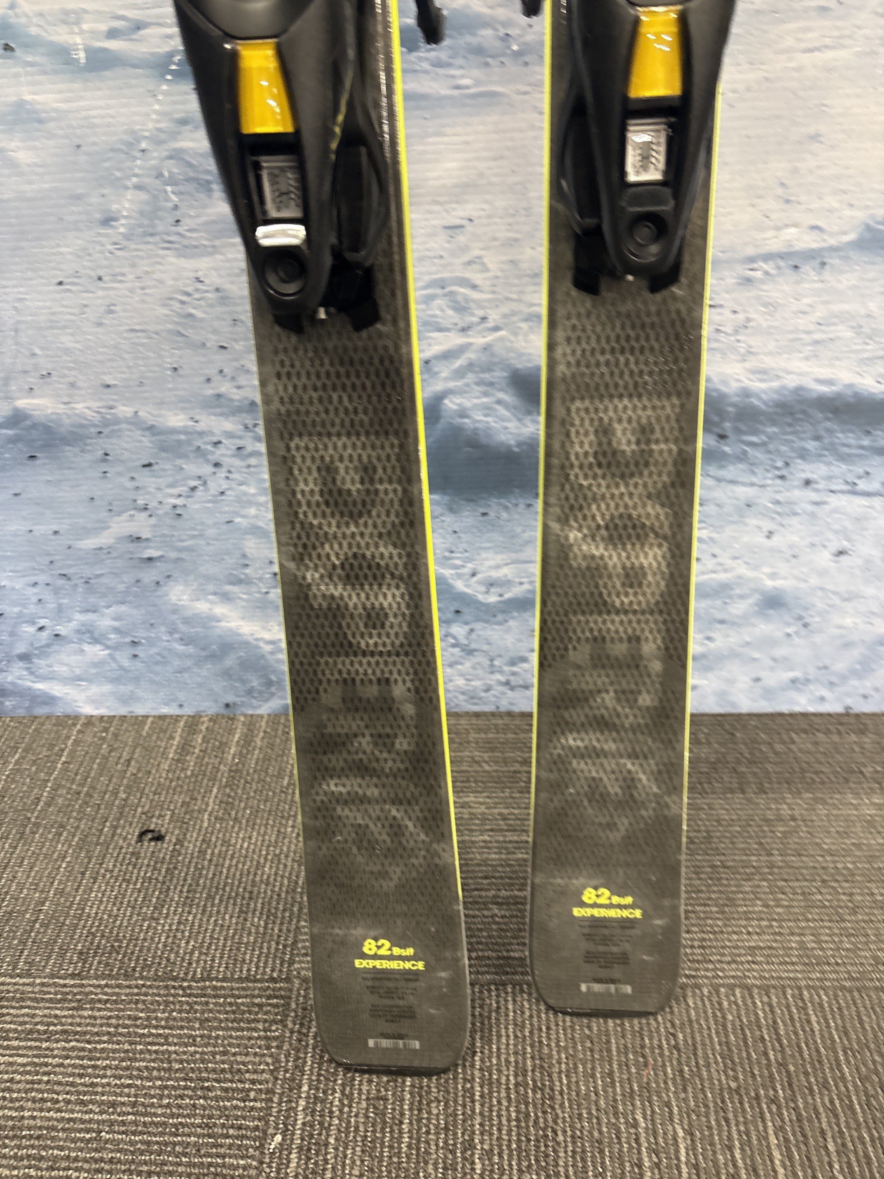 Used Rossignol 82 Basalt Ski - 176 CM W/ Look NX 12 Demo Binding
