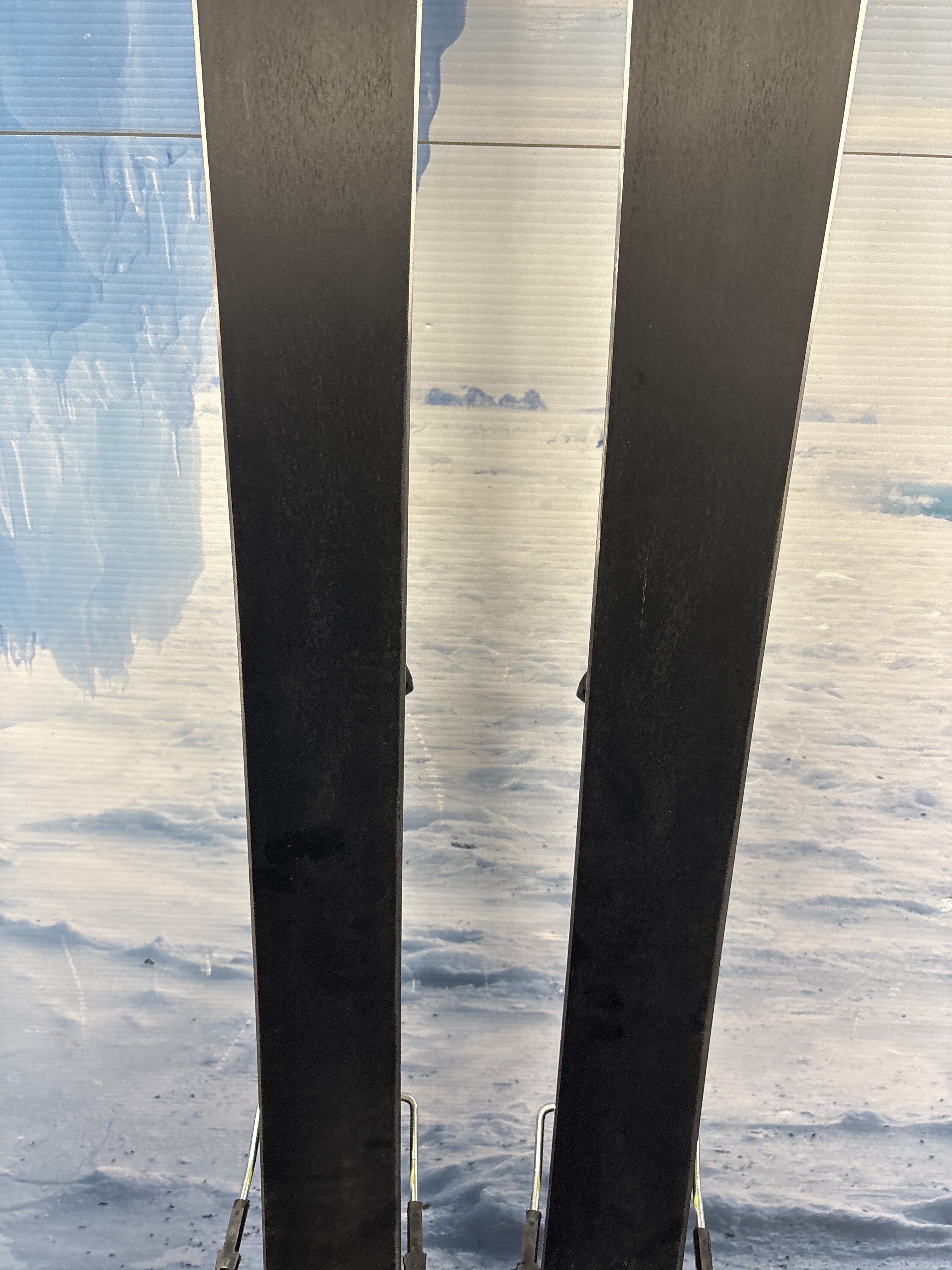 Used Rossignol 82 Basalt Ski - 176 CM W/ Look NX 12 Demo Binding