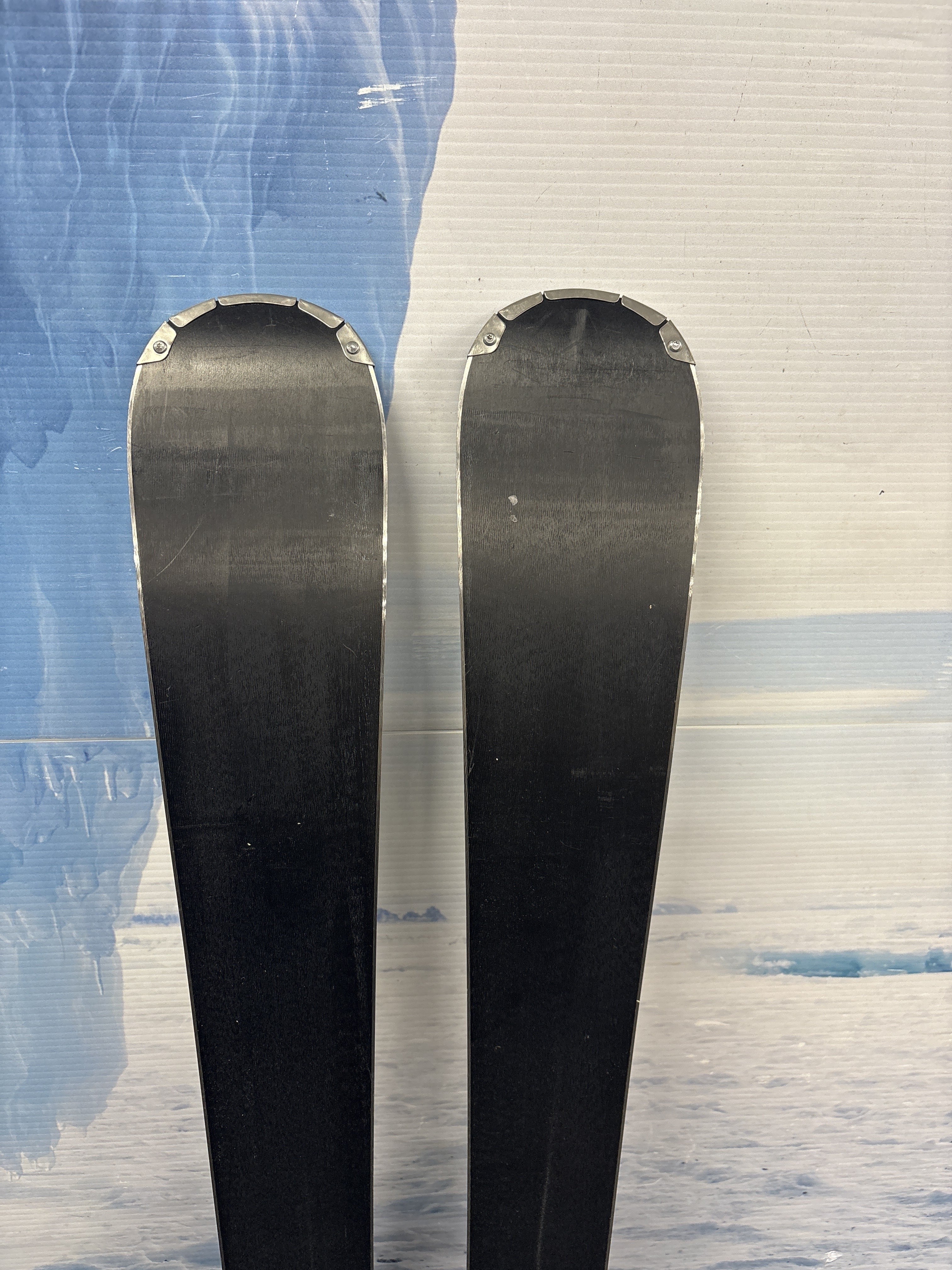 Used Rossignol 82 Basalt Ski - 152 CM W/ Look NX 12 Demo Binding