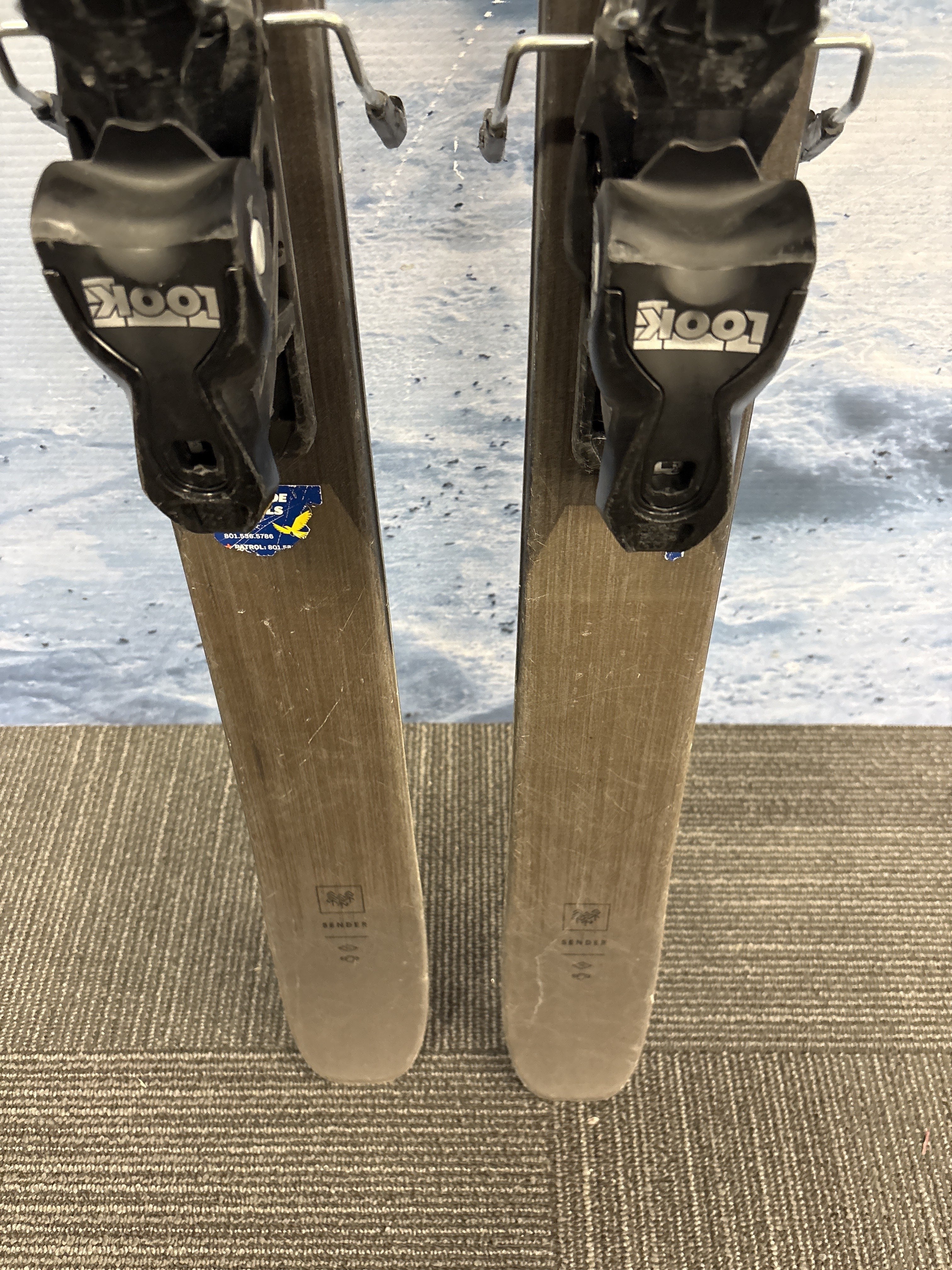 Used Rossignol Sender 90 Pro Ski - 170CM W/ Look 10 Demo Binding