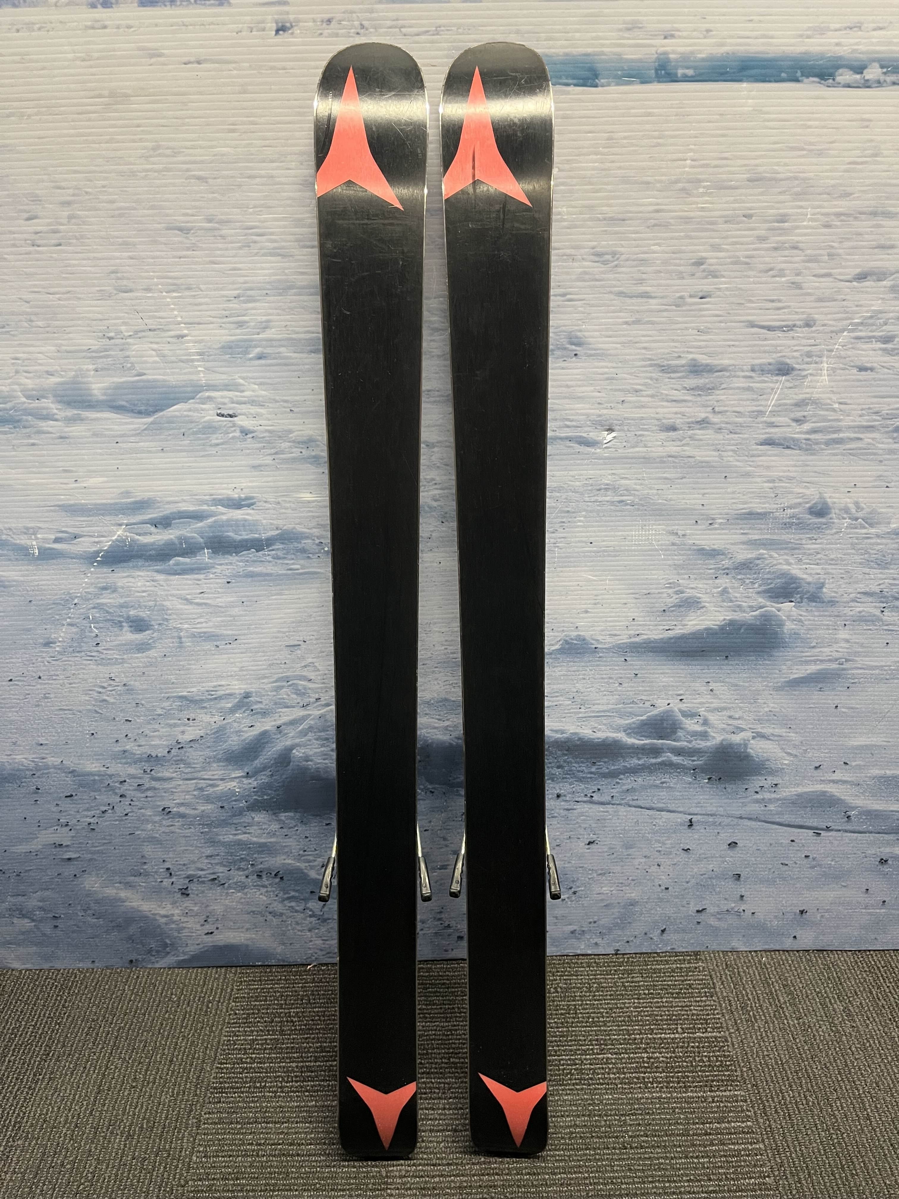 Used Atomic Punx Youth Kids Ski w/ Tyrolia Lrx 4.5 Demo Bindings - 110CM