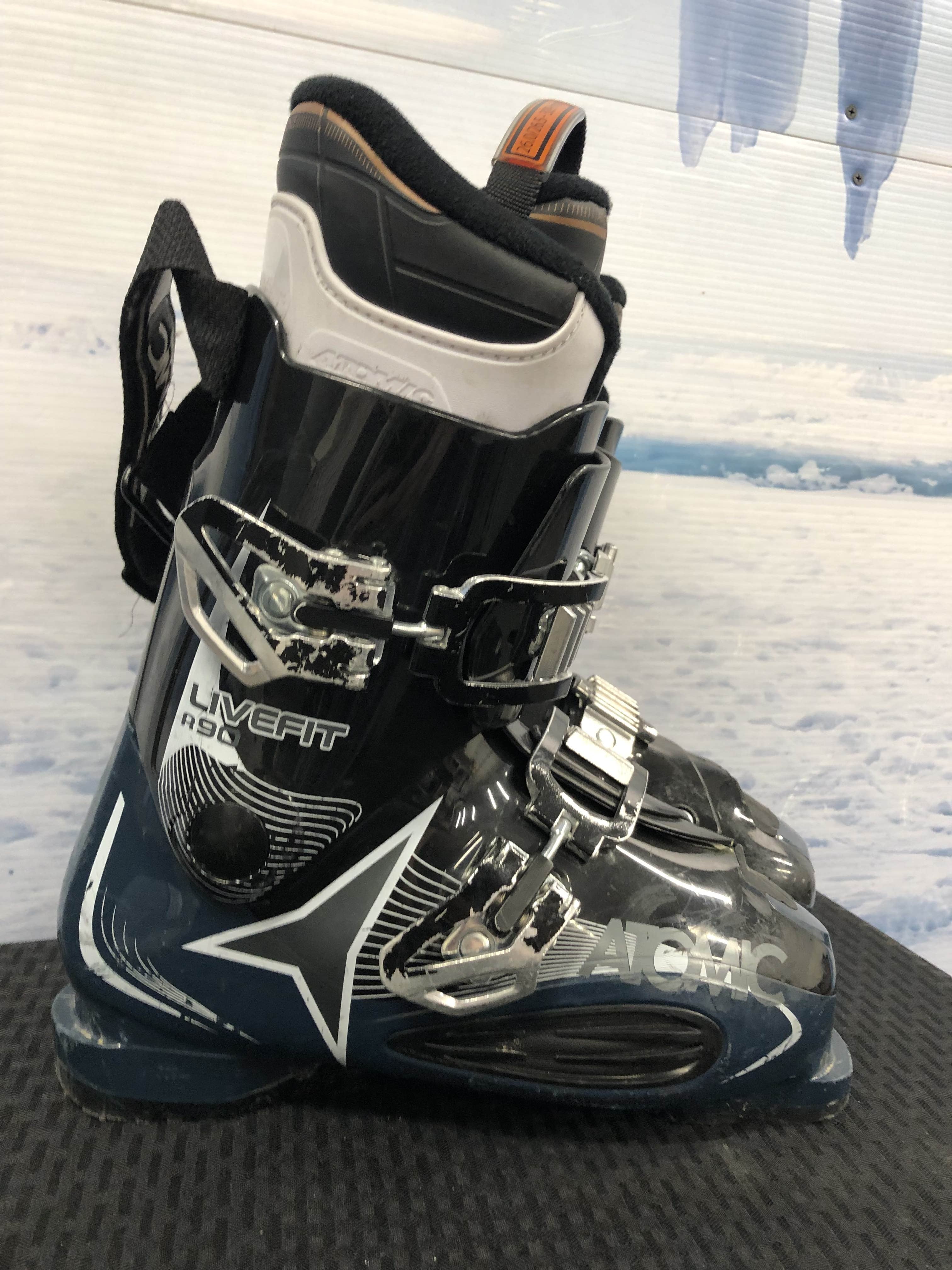 Used Atomic LiveFit R90 Ski Boots - 26.5