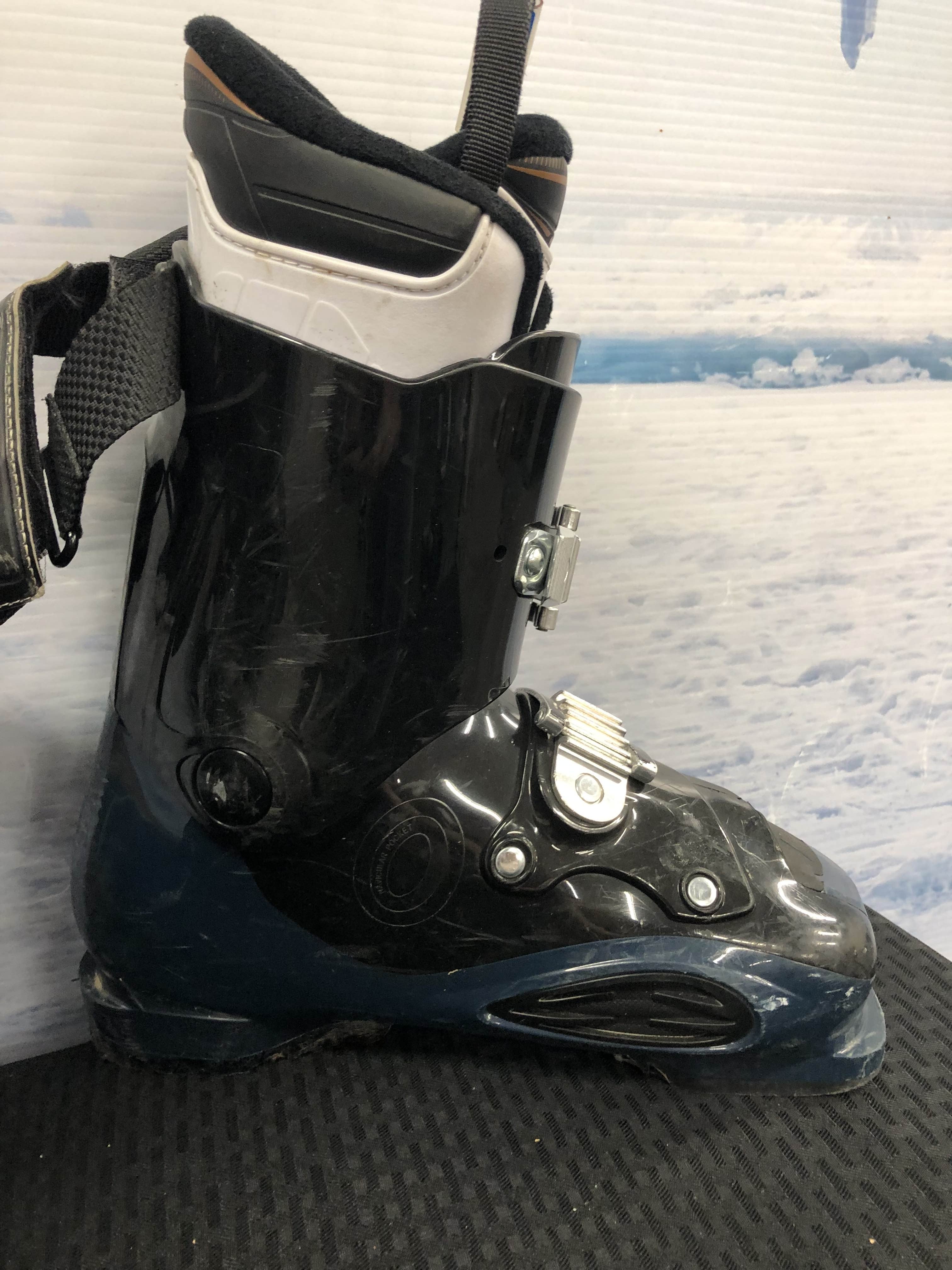 Used Atomic LiveFit R90 Ski Boots - 26.5