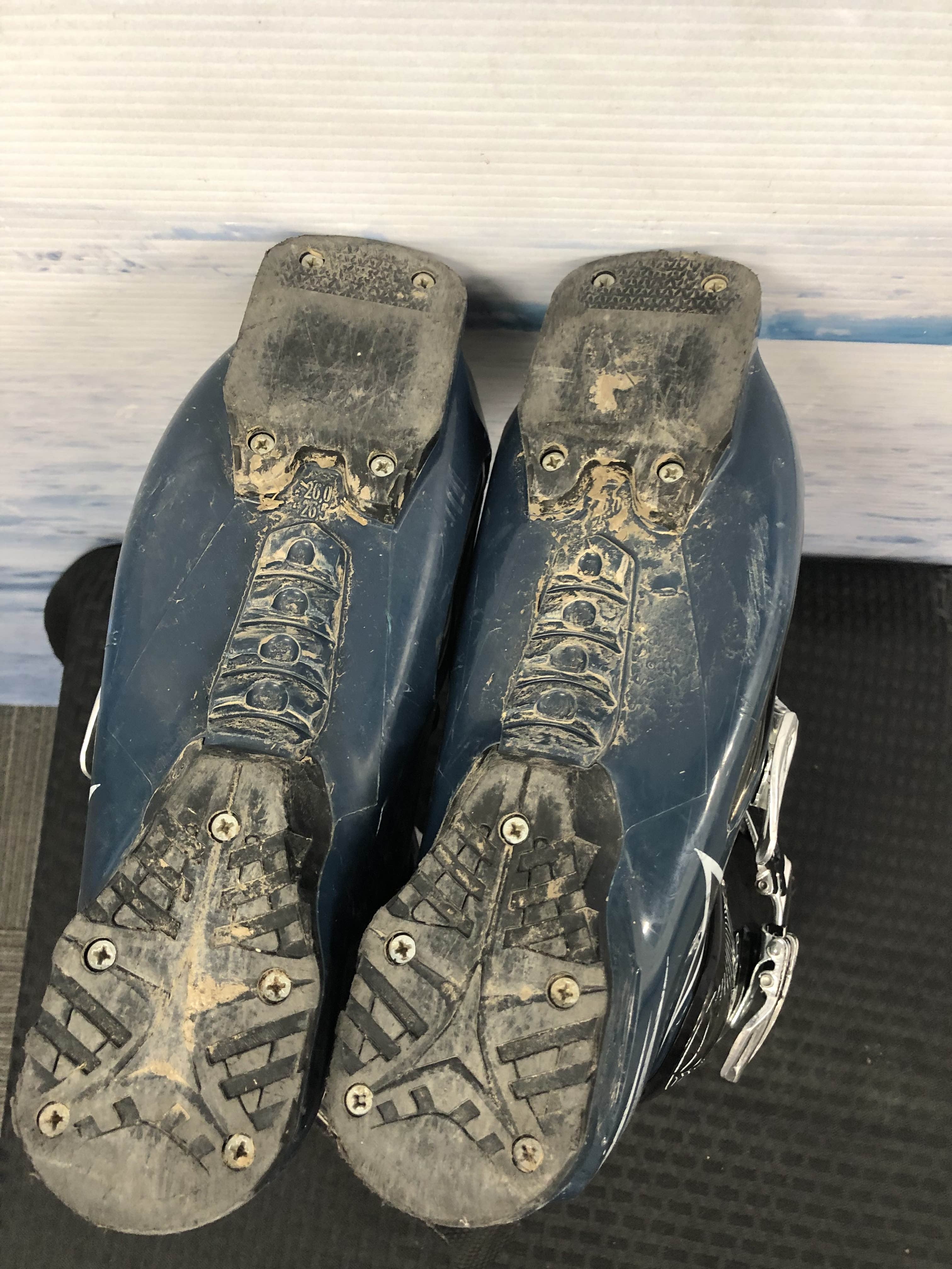 Used Atomic LiveFit R90 Ski Boots - 26.5
