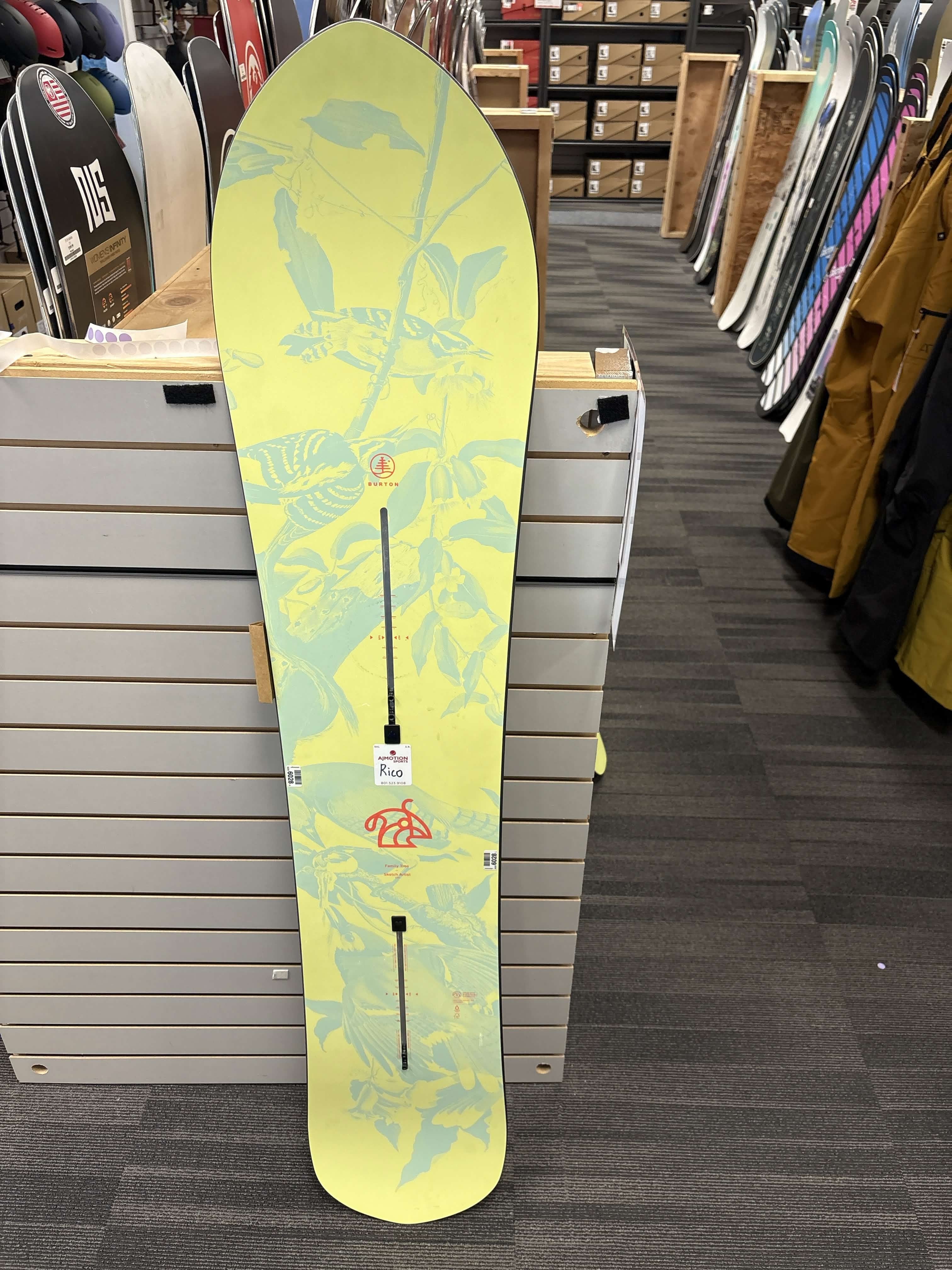 Burton Family Tree: Sketch Artist 155cm Snowboard
