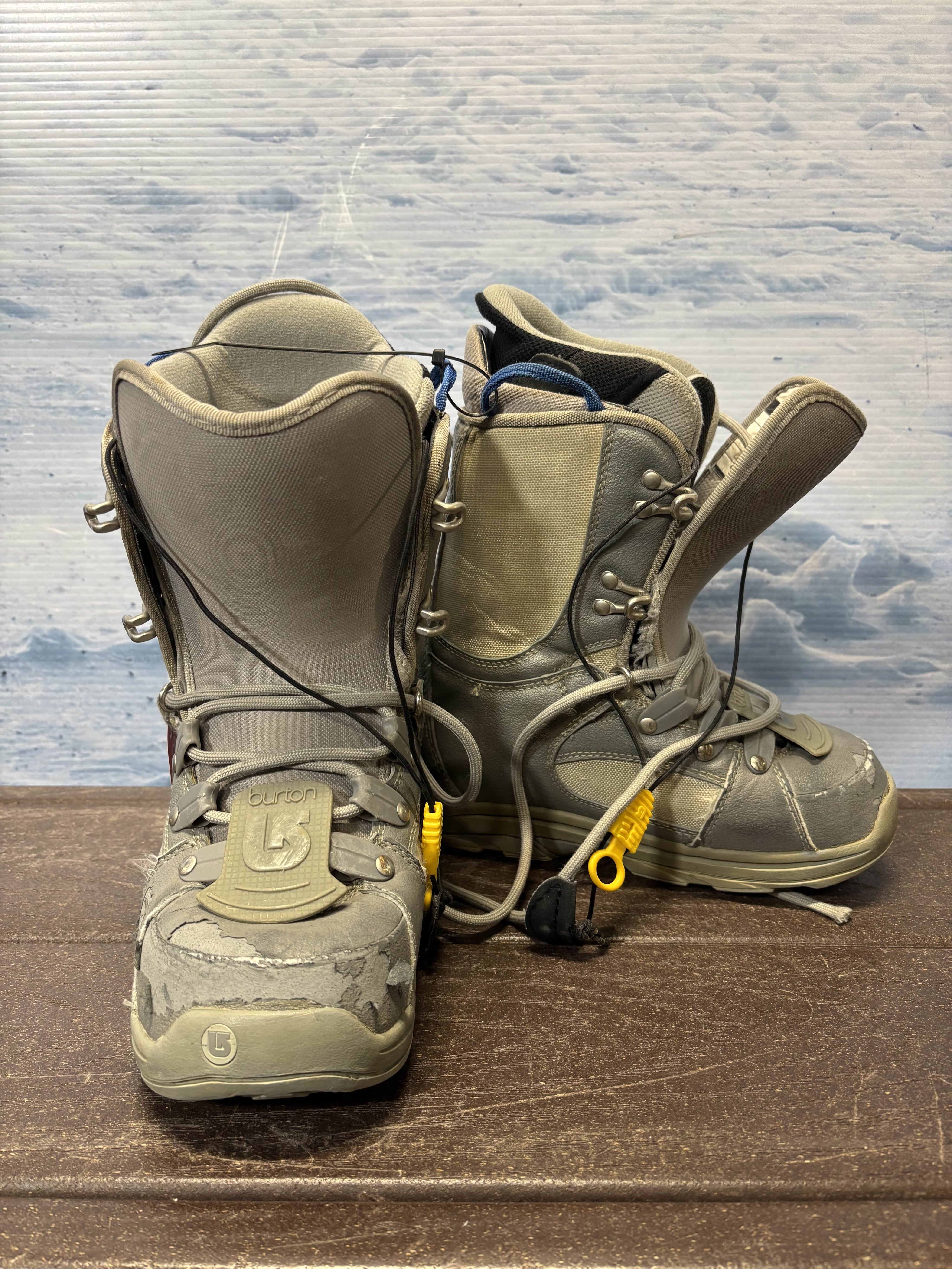 Used Burton Progression 22.5 Lace Up Kids Snowboard Boots (2021)