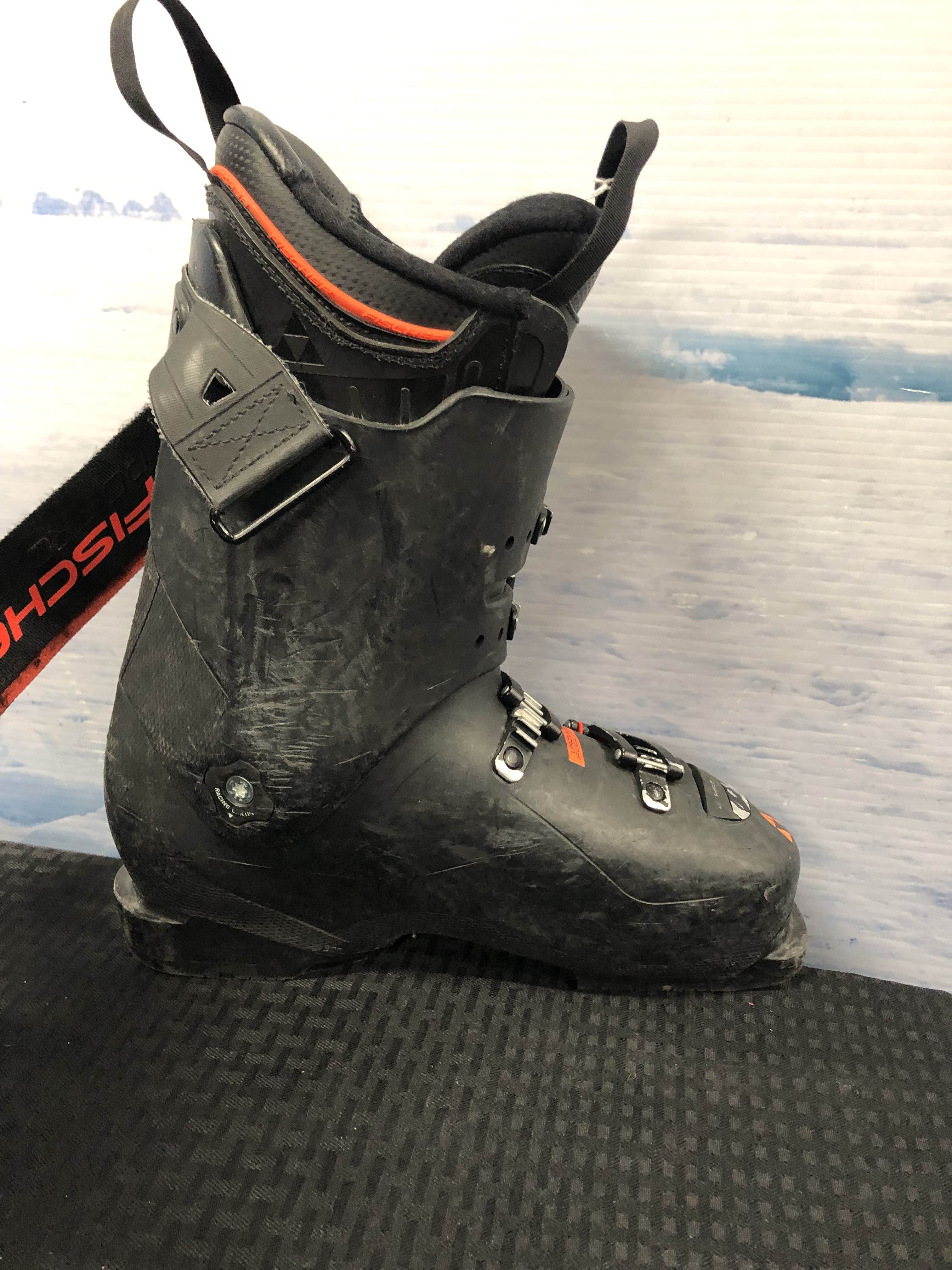 Used Fischer RC Pro 110 Ski Boot 26.5