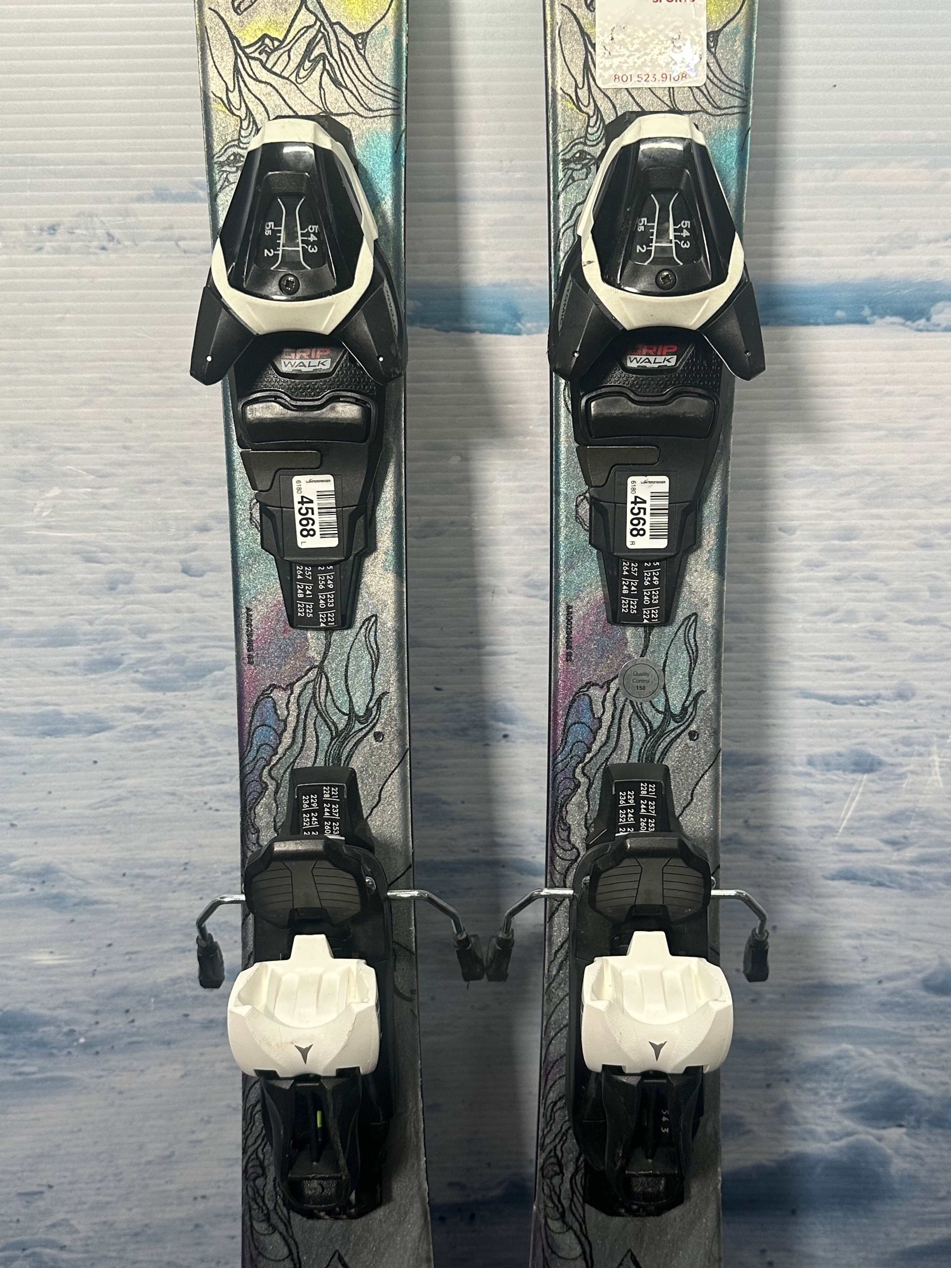 Used Atomic Bent 110cm Kids Skis w/ Atomic L SIX Bindings