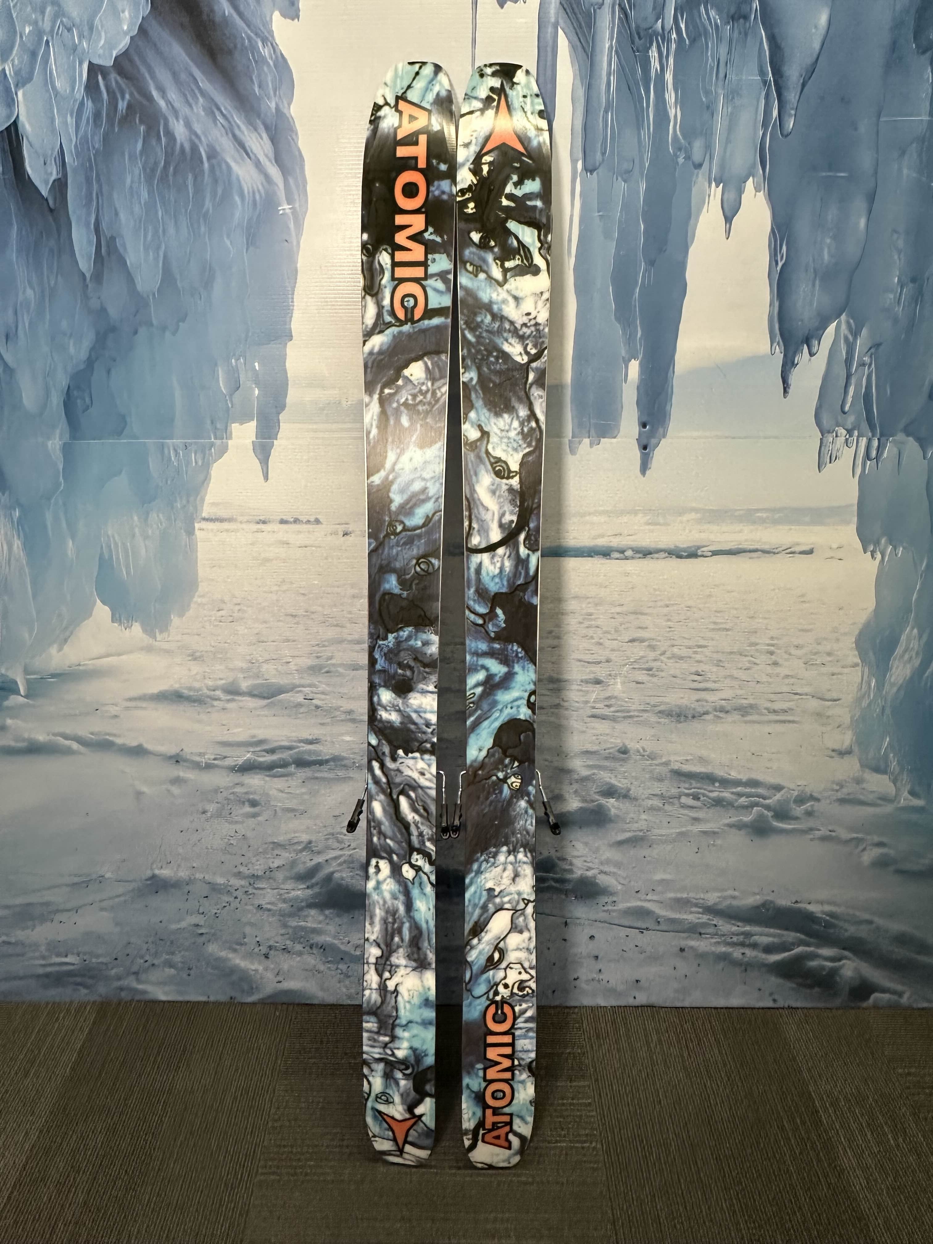 Very Lightly Used Atomic Bent Chetler 110 180cm Skis w/ Atomic Strive 13 Demo Binding