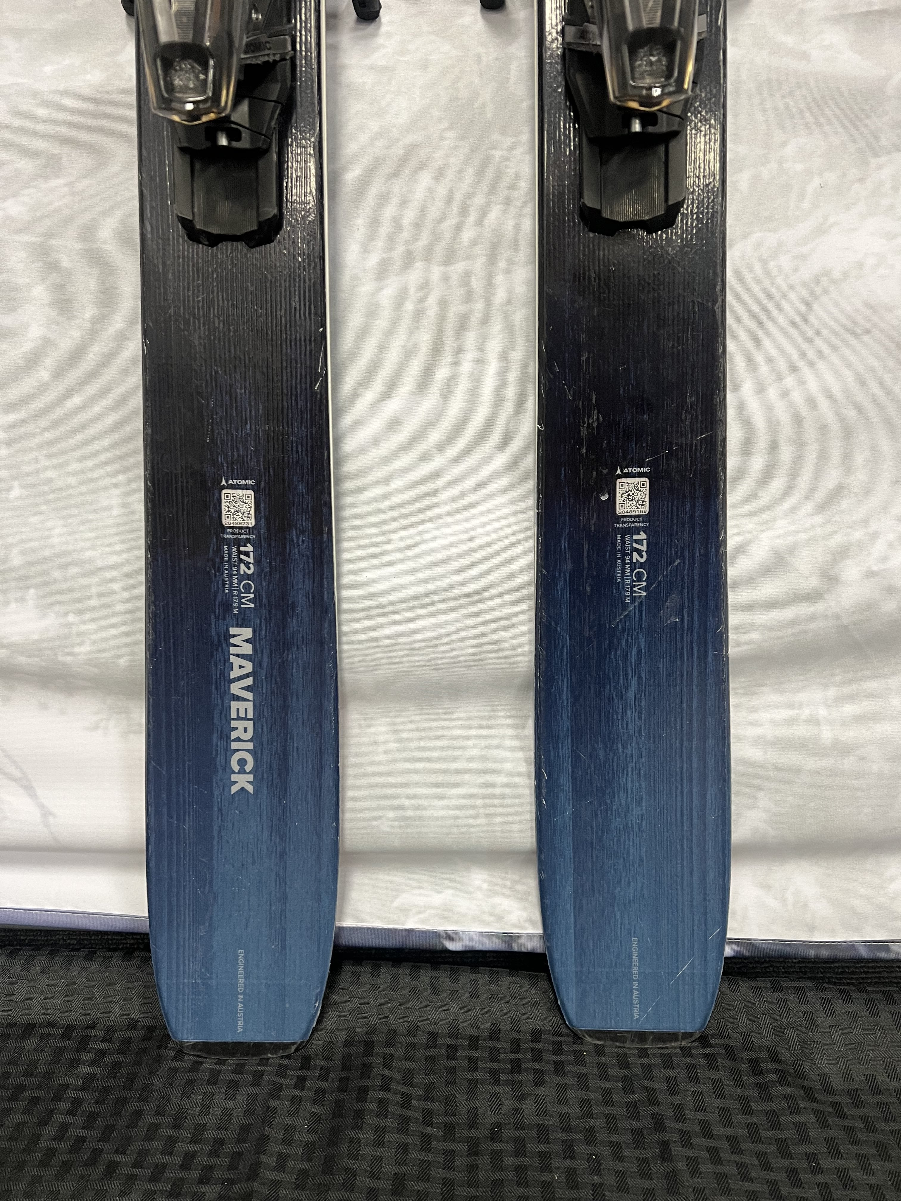 Used Atomic Maverick 95 TI Skis - 172 cm w/ Atomic Strive 13 Binding