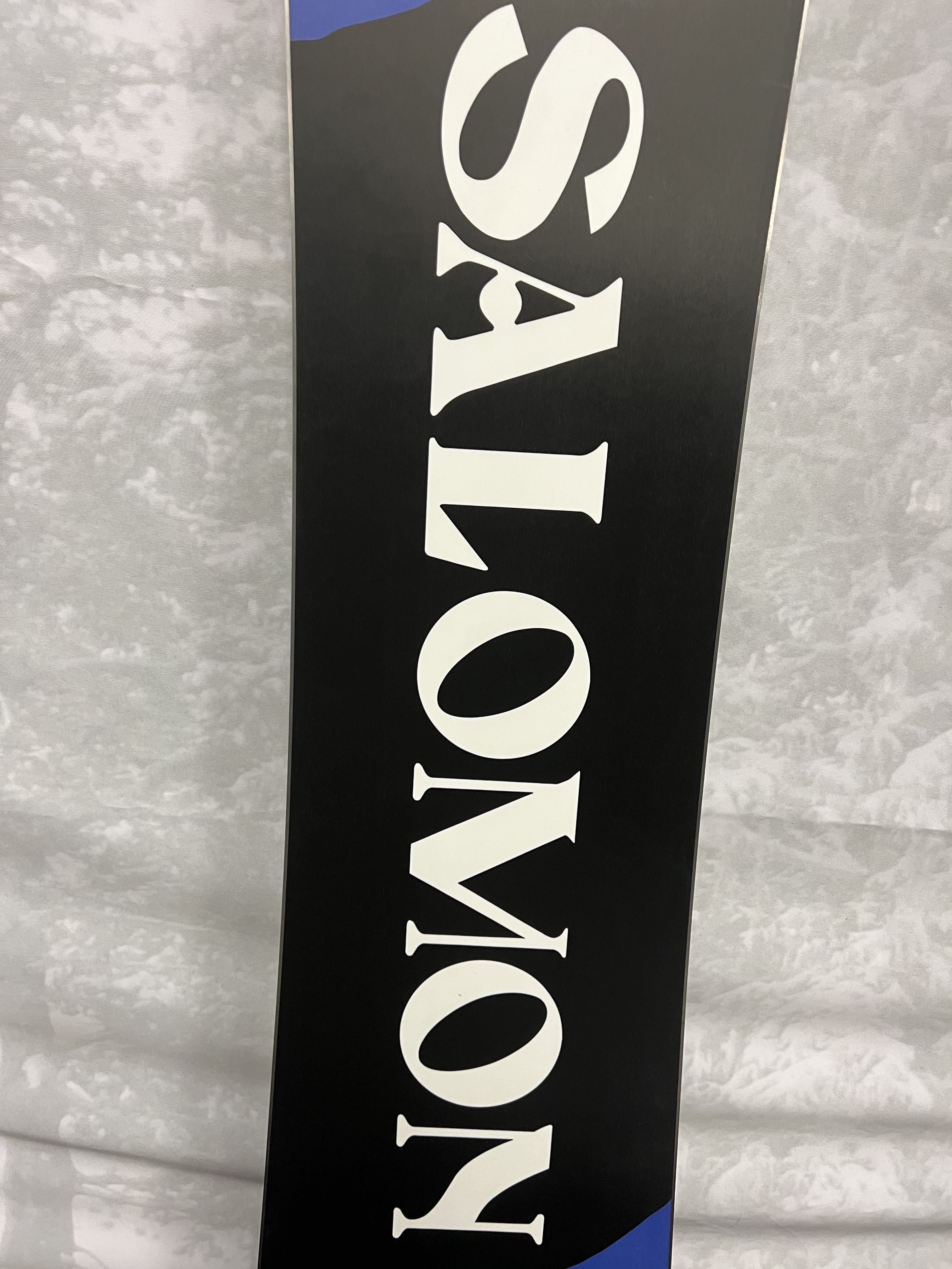 Lightly Used 2025 Salomon Rumble Fish 140 cm Snowboard