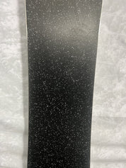 Lightly used 2025 Salomon Super 8 154cm Snowboard