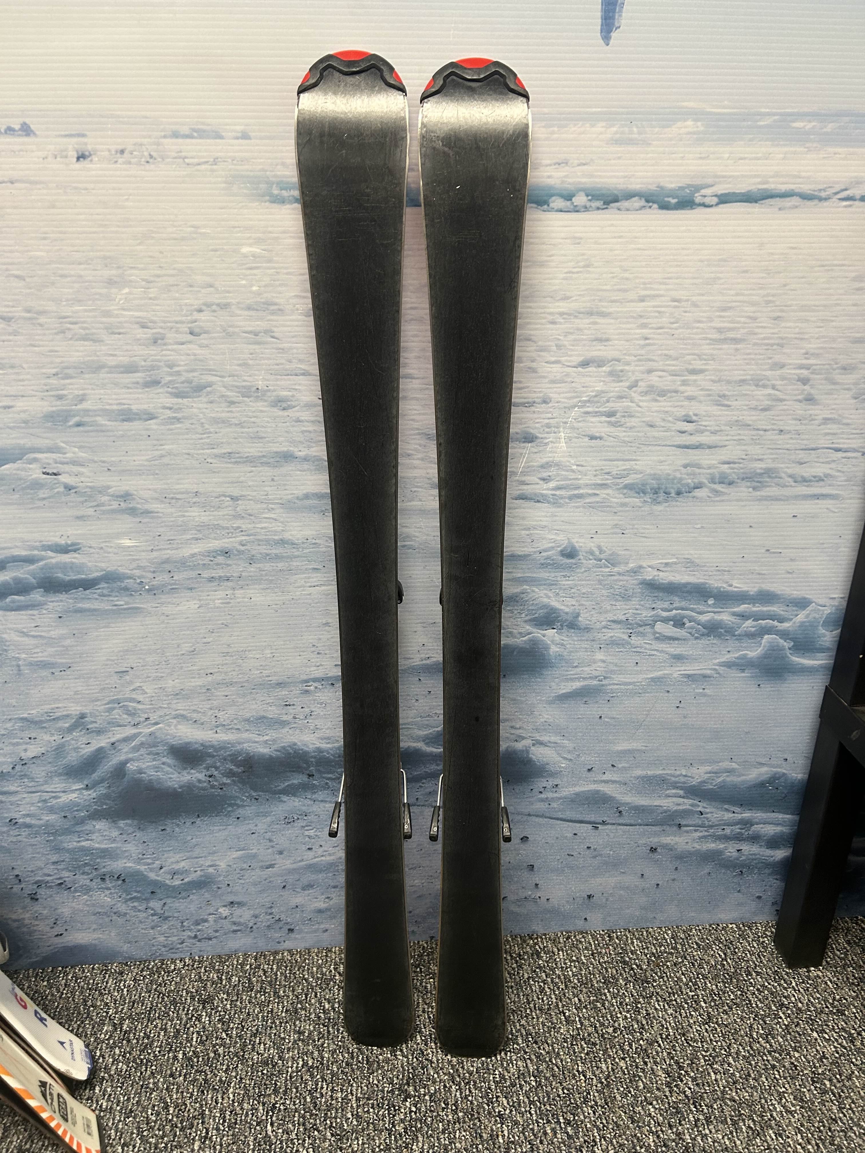 Used Head Supershape 117cm Jr Kids Skis w/ Tyrolia LRX 7.5 Demo Binding