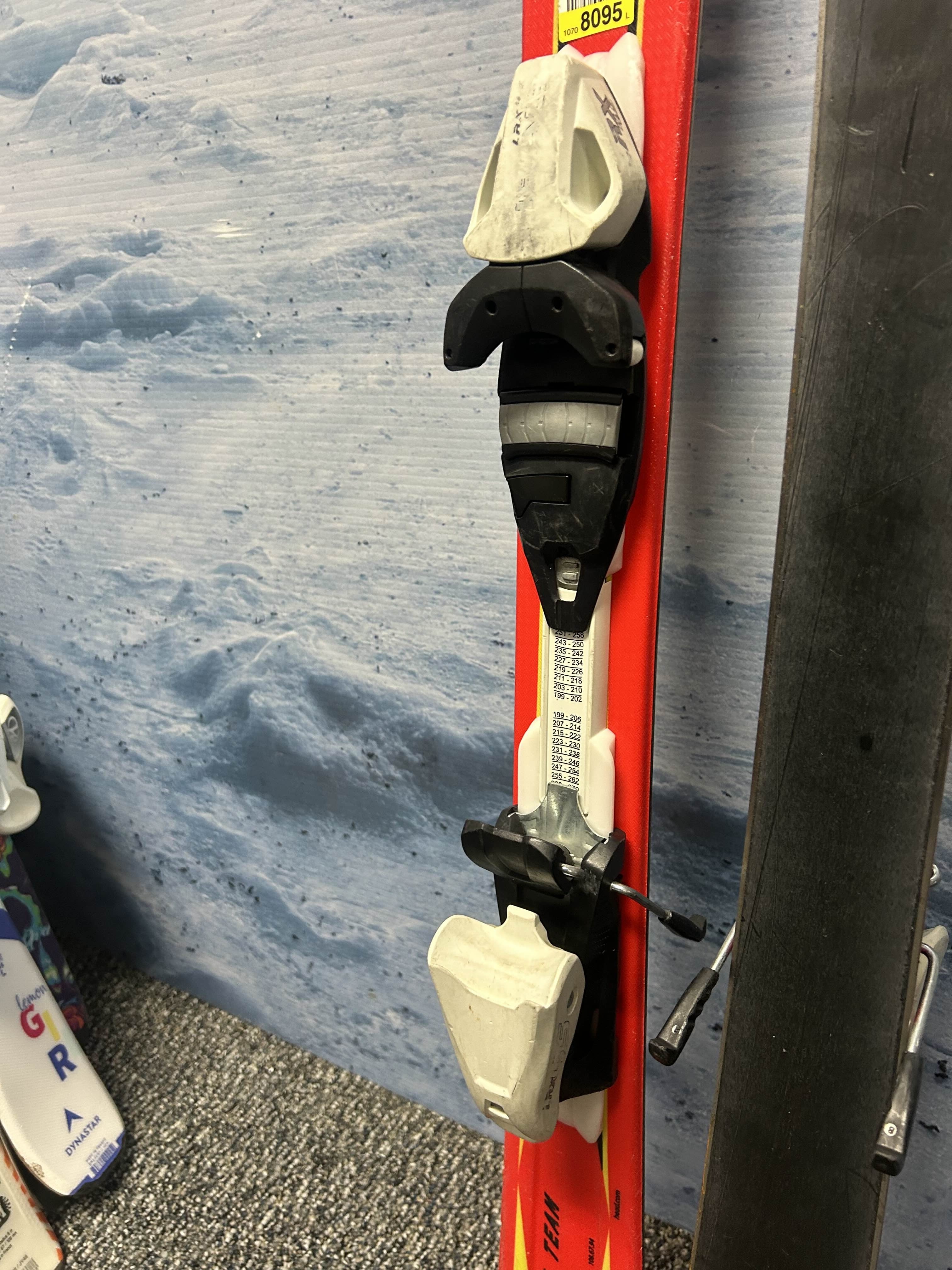 Used Head Supershape 117cm Jr Kids Skis w/ Tyrolia LRX 7.5 Demo Binding