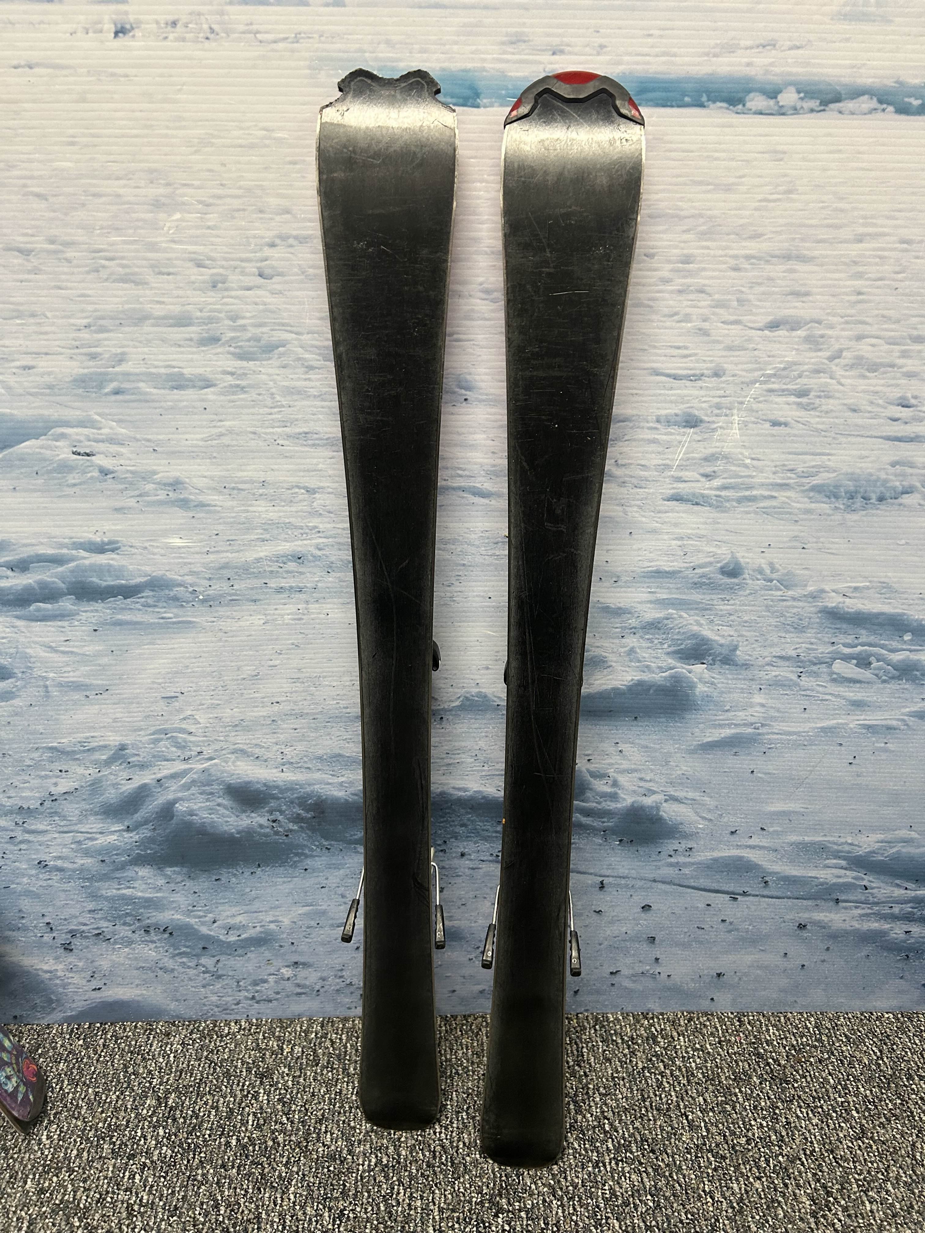 Heavily Used Head Supershape 107cm Jr Kids Skis w/ Head LRX 4.5 Demo Binding